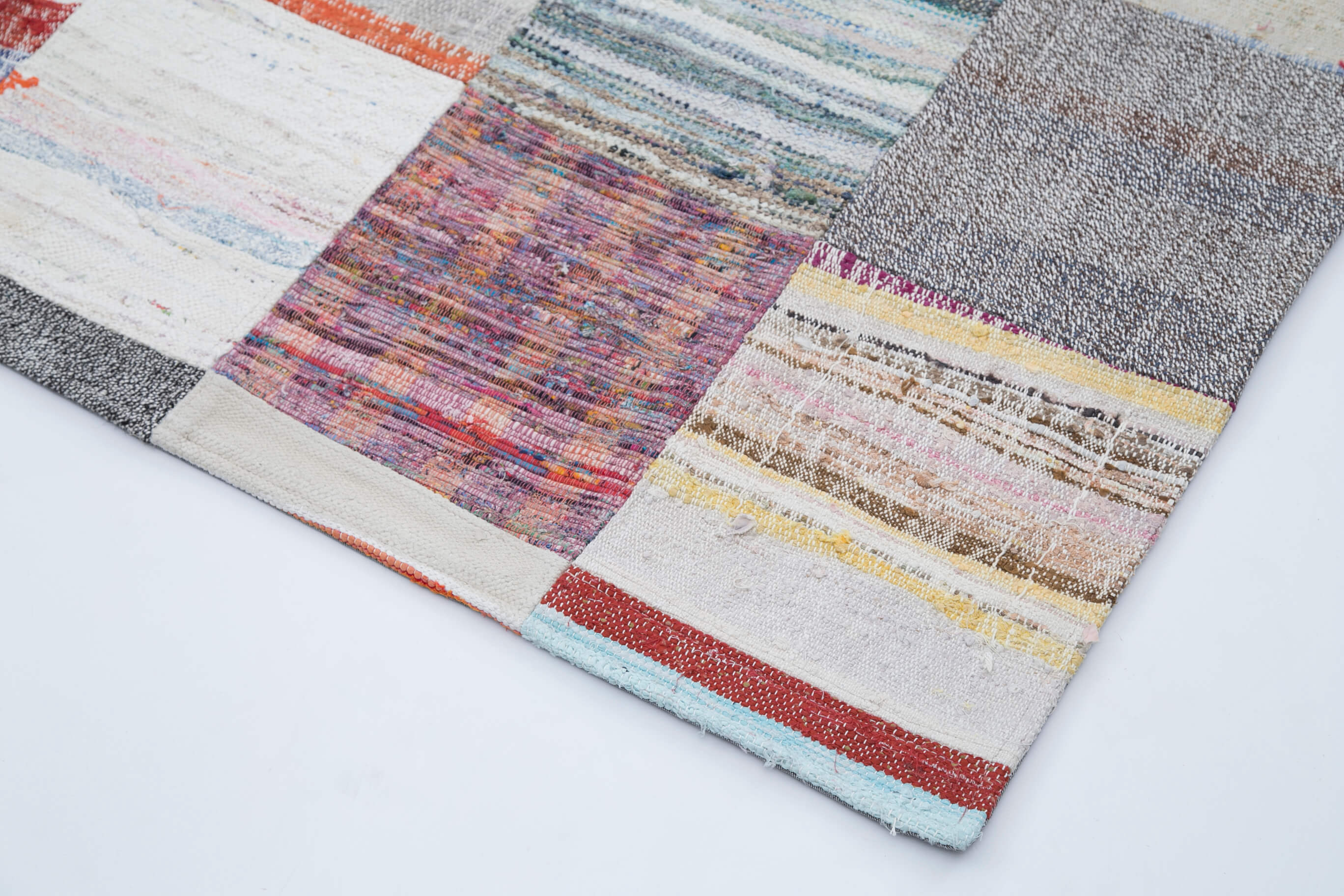 Handmade Wool Area Rug - Kirk Yama White Vintage Patchwork Cotton Wool Rug 8'2''x11'6''