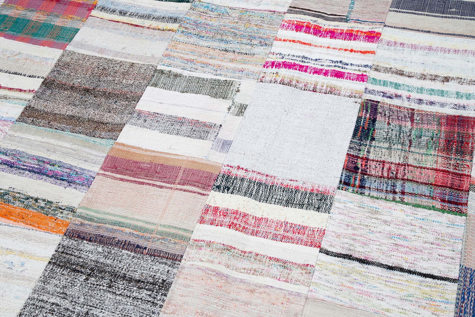 Handmade Patchwork Rug - Kirk Yama Grey Cotton Wool Area Rug 8'1''x11'7''