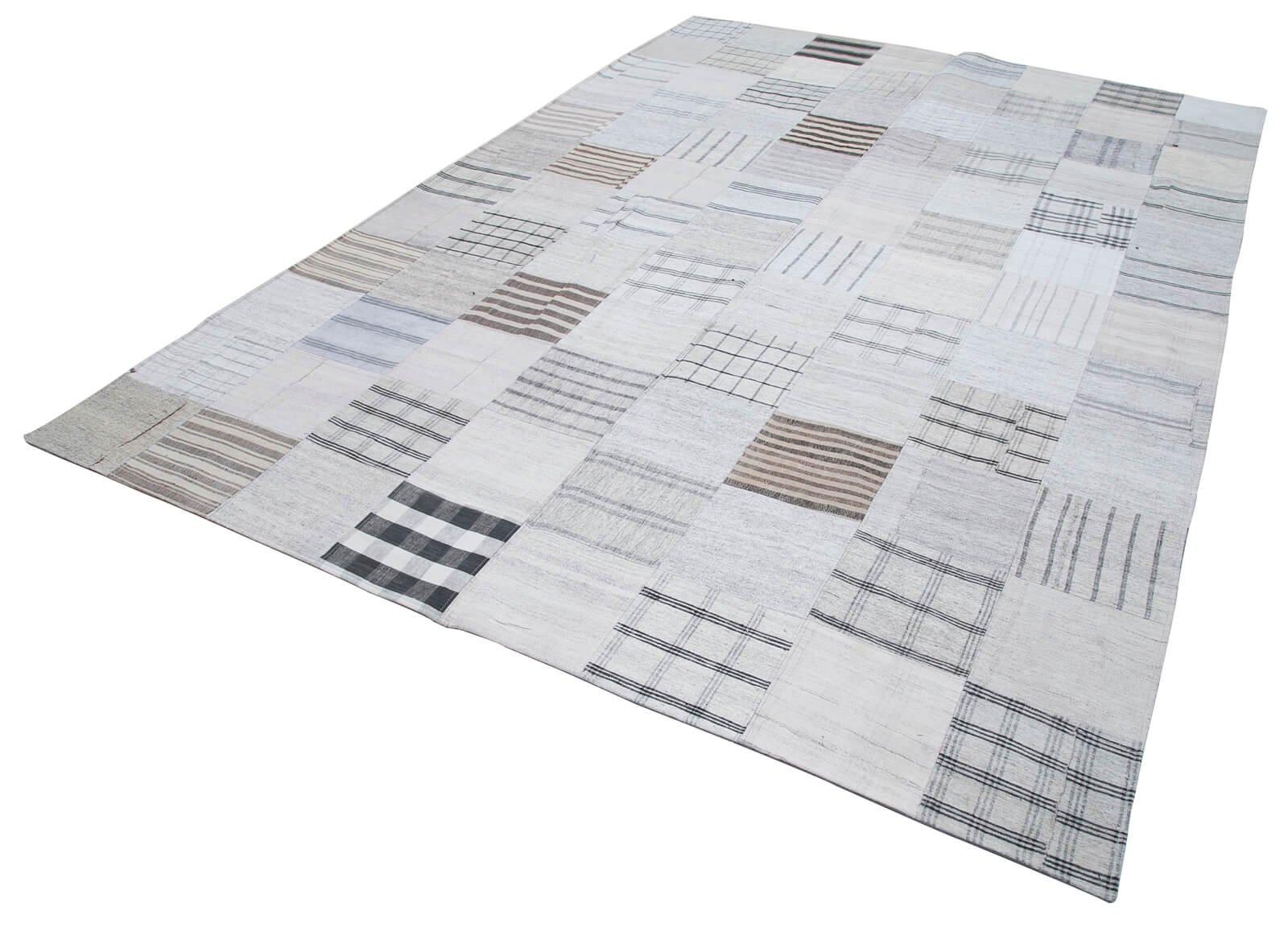 Handmade Patchwork Rug - Kirk Yama White Cotton Wool 8x11 Area Rug