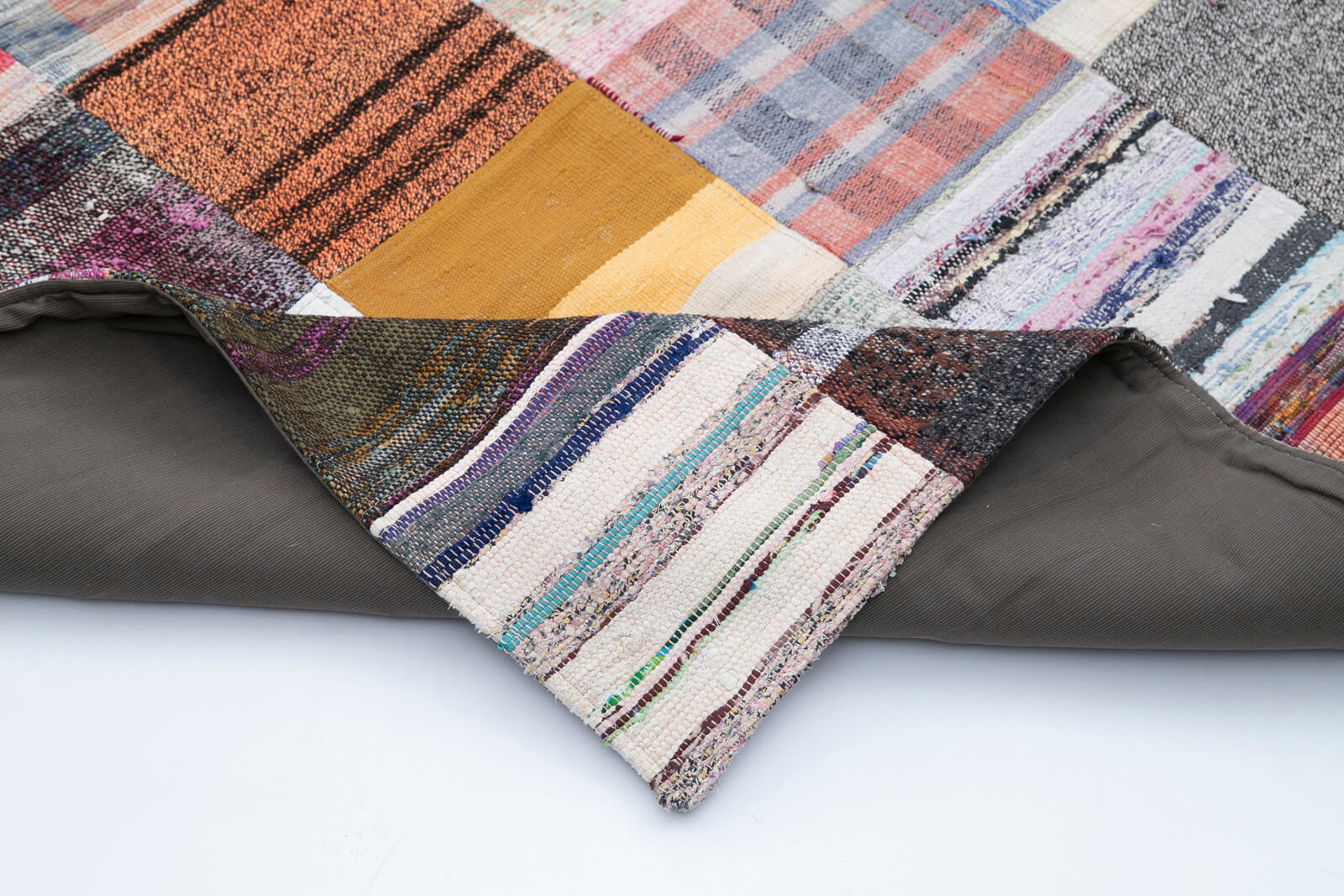 Handmade Patchwork Rug - Kirk Yama Grey Cotton Wool 9'1''x11'5'' Area Rug