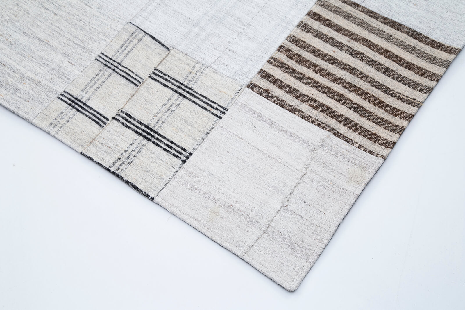 Handmade Area Rug - White Patchwork Cotton Wool Vintage Turkish Carpet 9'11''x13'1''