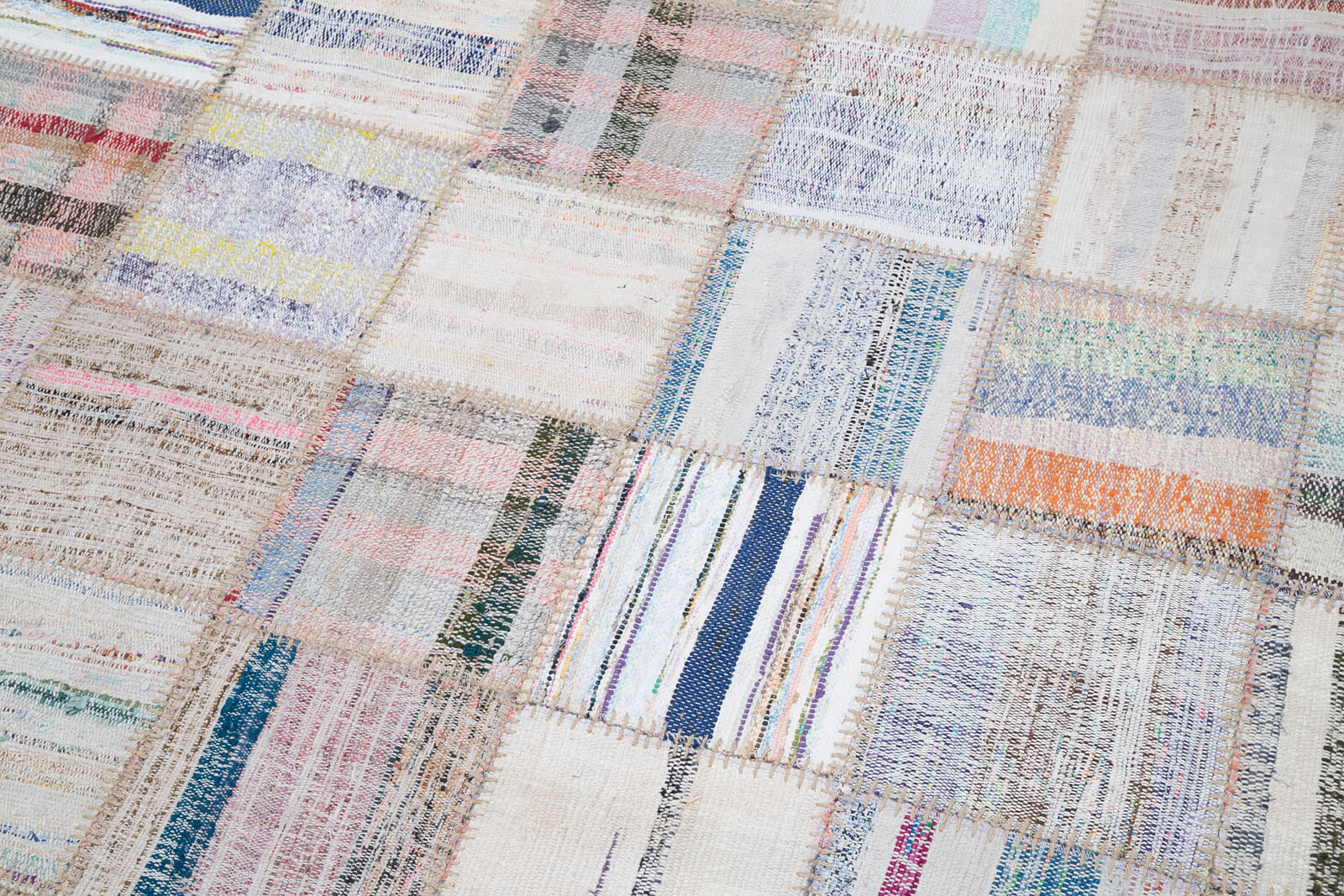 Handmade Patchwork Rug - Kirk Yama Beige Cotton Wool Vintage Area Rug 6'5''x9'8''