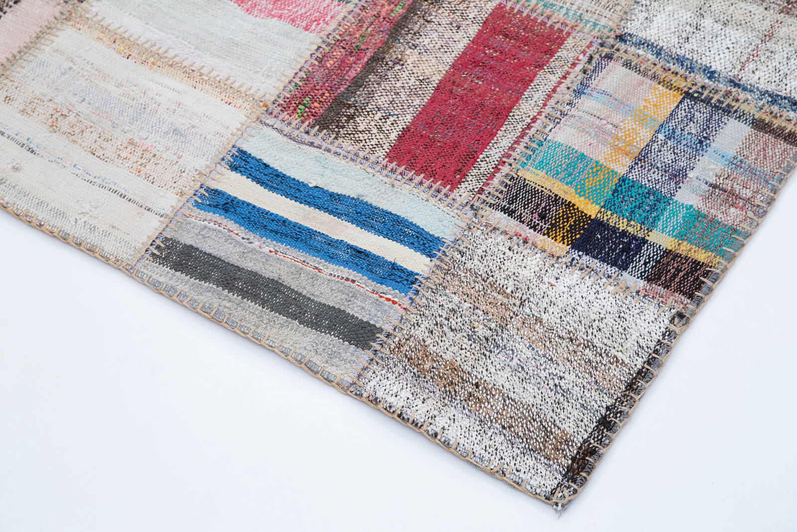 Handmade Patchwork Rug - Kirk Yama Grey Area Rug 6'5''x9'9'' Cotton Wool Blend