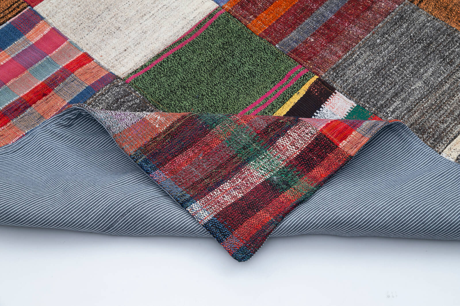 Handmade Patchwork Rug – Kirk Yama Grey Cotton Wool 7x10 Feet Rug