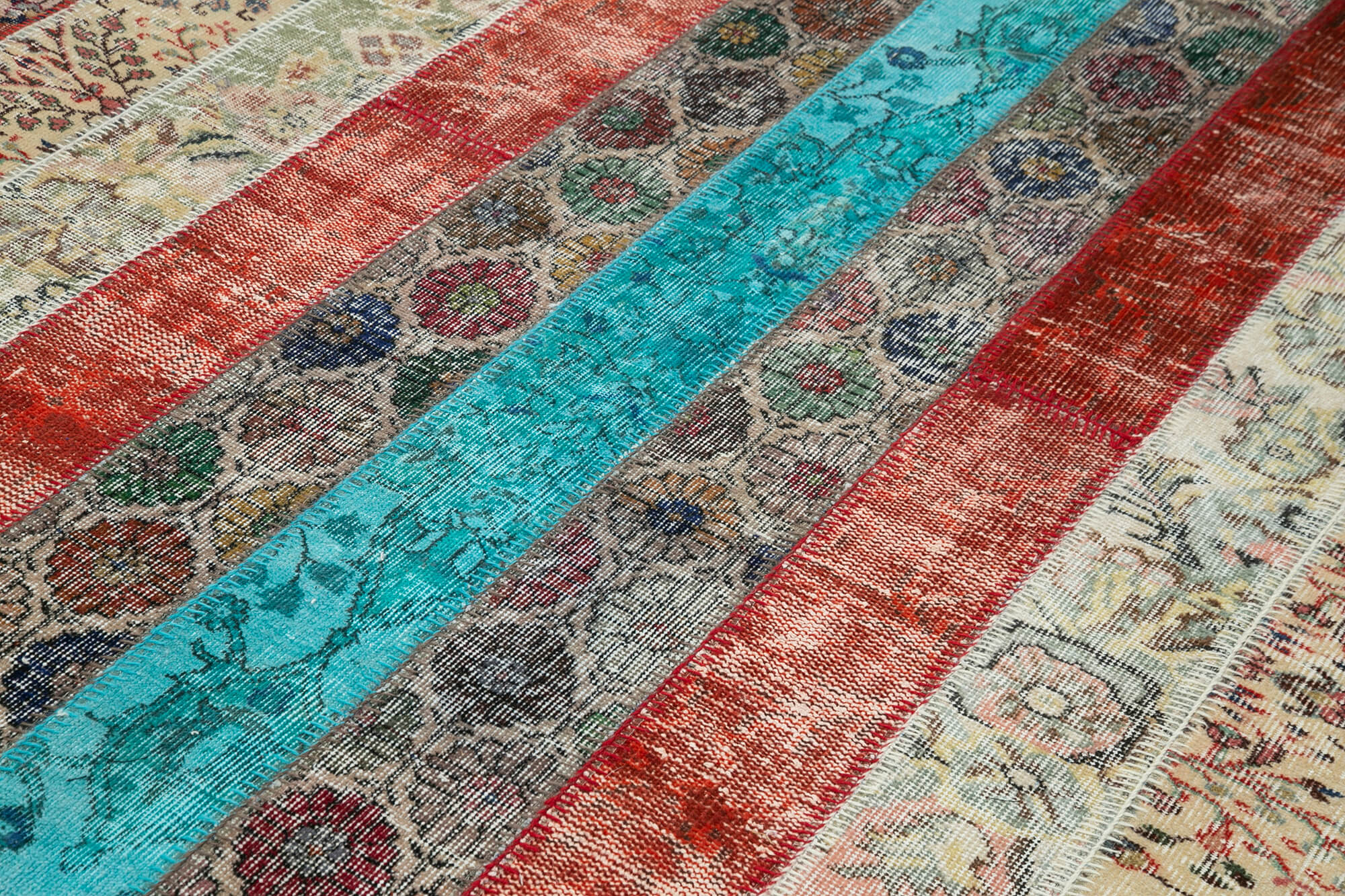 Kirk Yama Red Patchwork Cotton Wool Handmade Area Rug 6'8'' x 10'0''