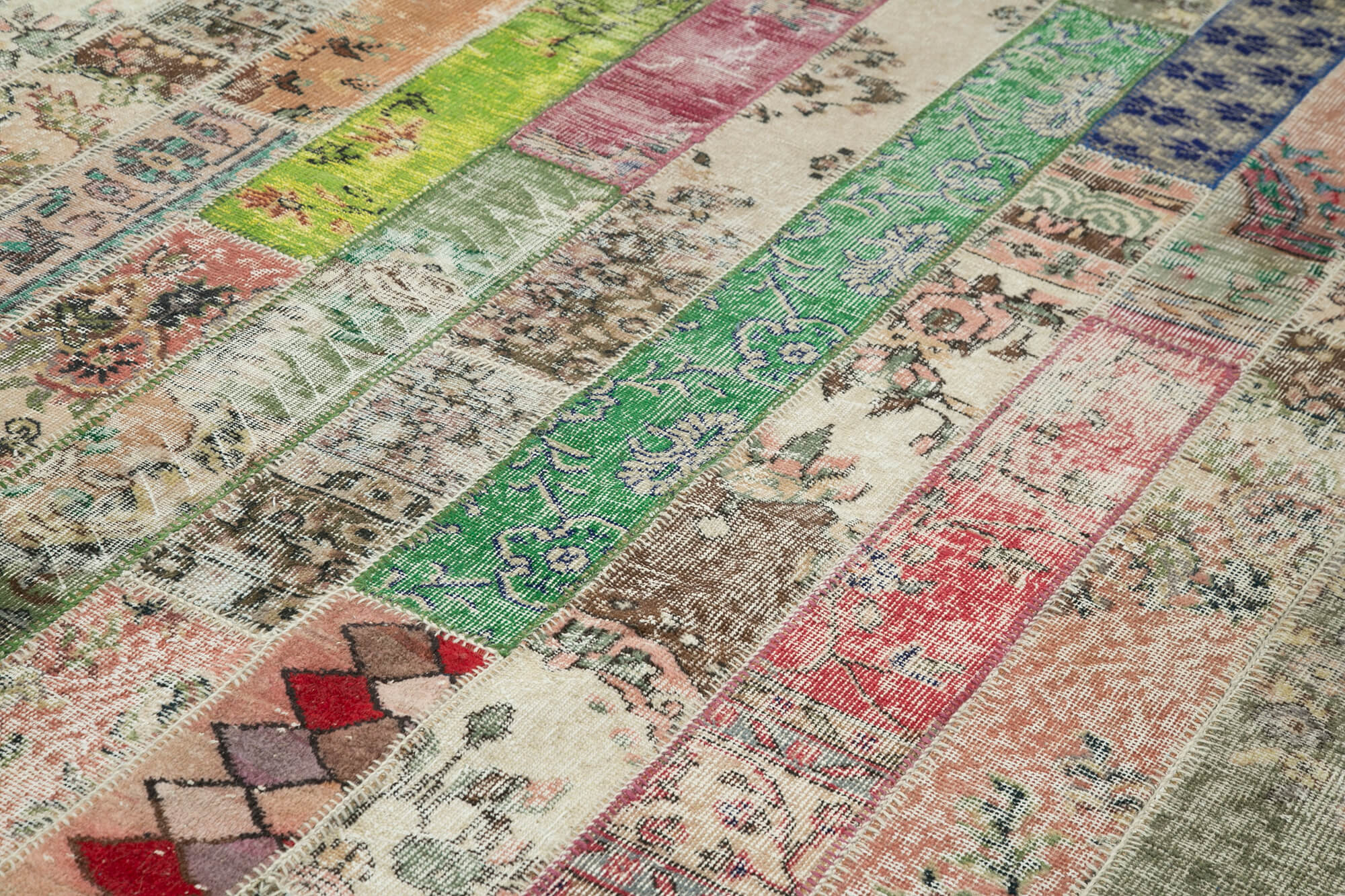 Handmade Area Rug - Kirk Yama Red Patchwork Cotton Wool Carpet 6'7''x10'