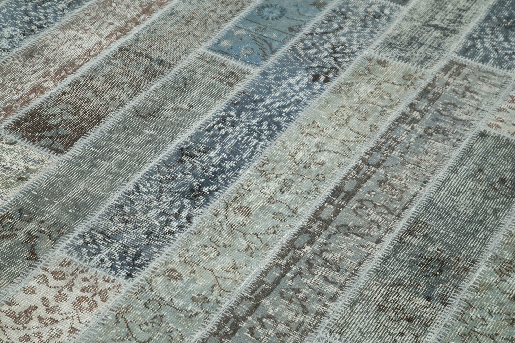 Handmade Patchwork Rug - Grey Cotton Wool Area Rug 6'8'' x 10'0'' Vintage Style