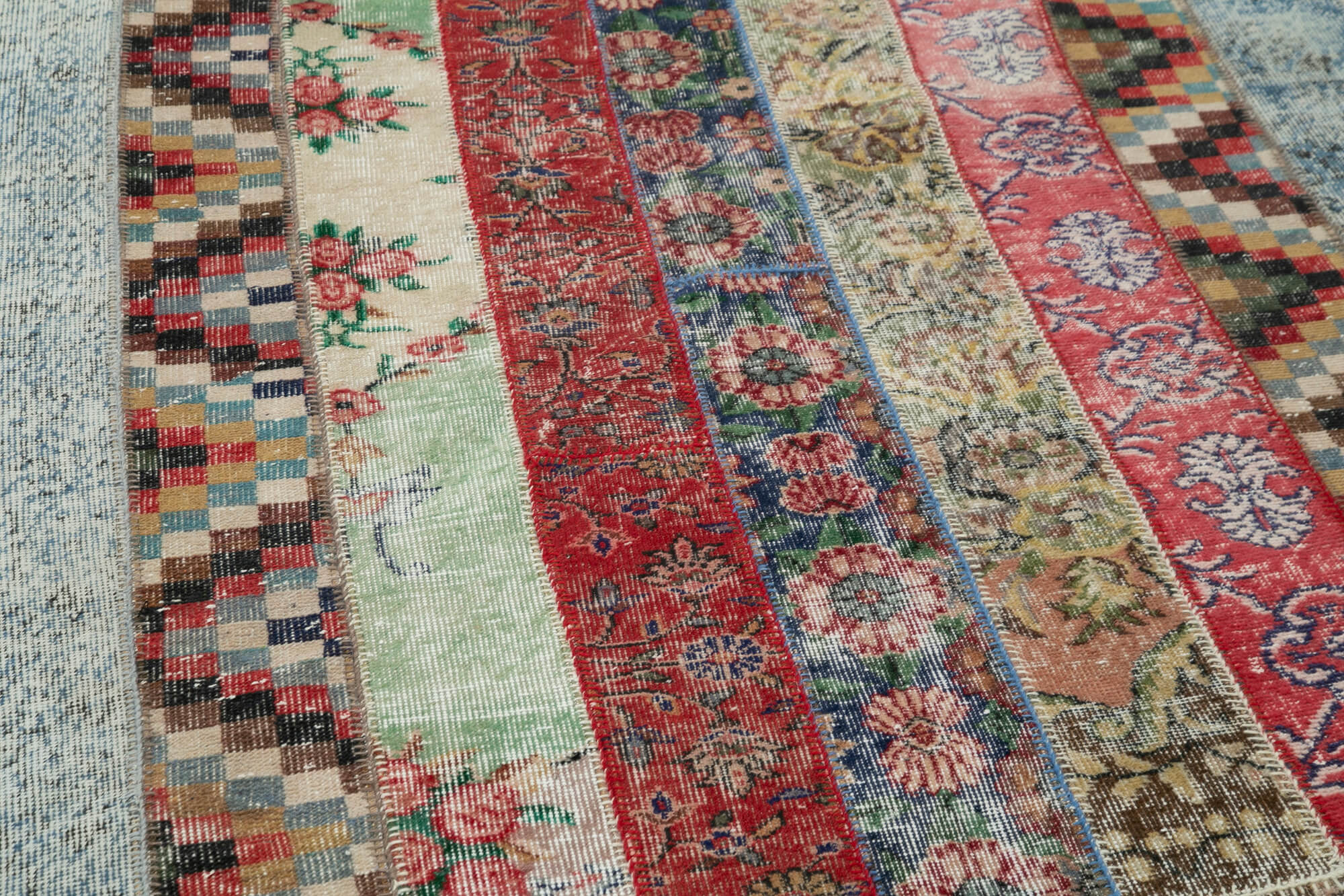 Handmade Patchwork Rug - Kirk Yama Grey Cotton Wool Area Rug 6'7" x 10'0"