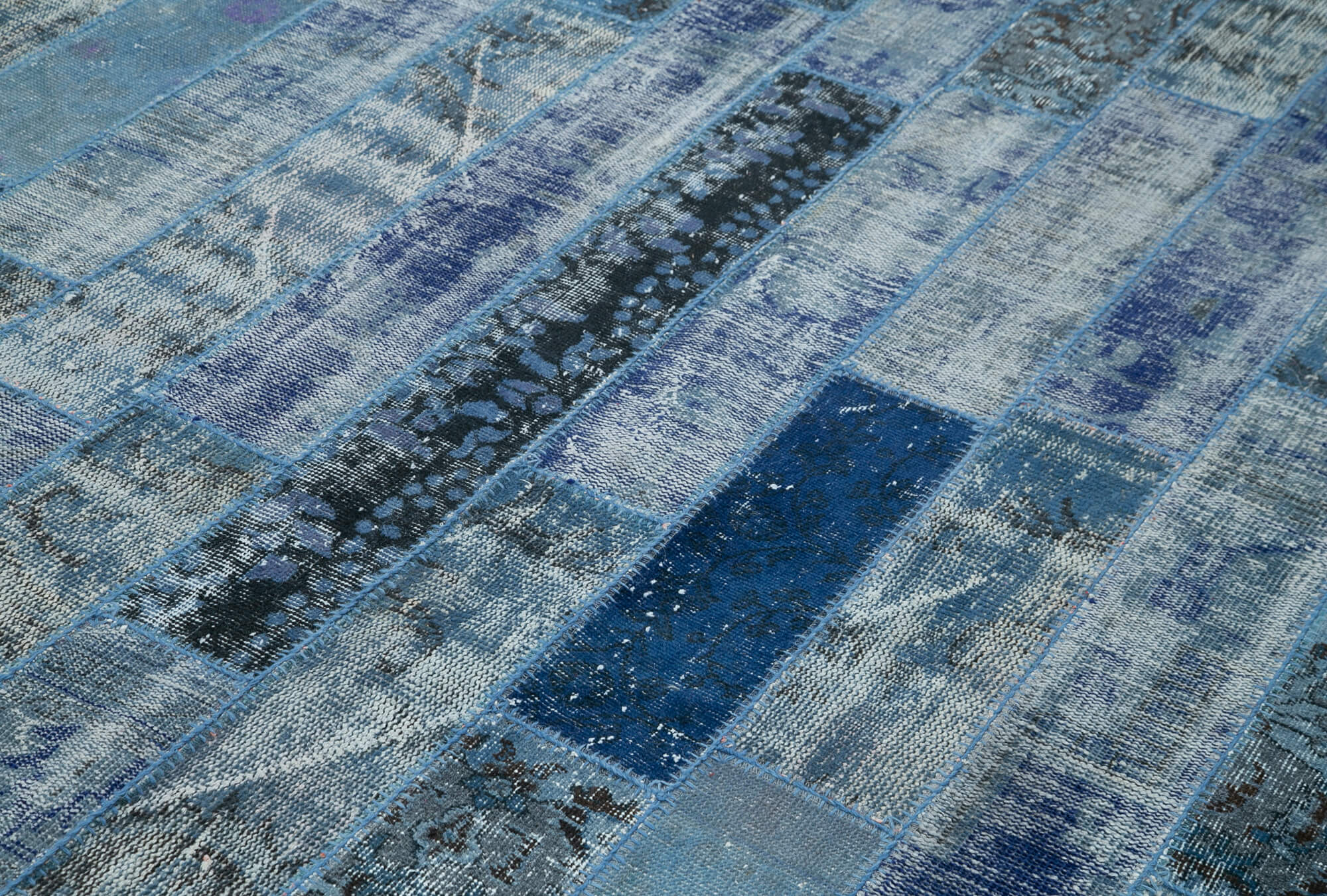 Handmade Patchwork Area Rug - Blue Patchwork Carpet Cotton Wool Rug 6'4''x9'10''