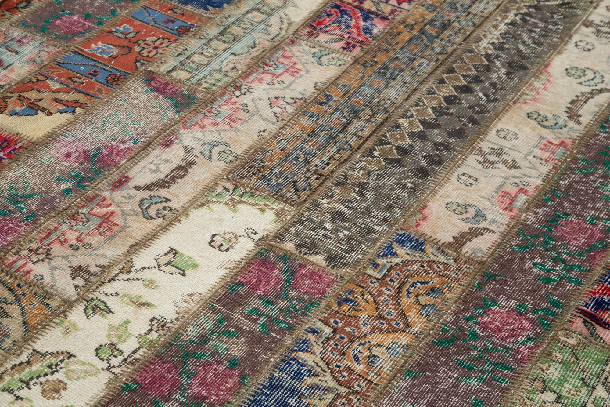 Handmade Patchwork Rug - Kirk Yama Grey Cotton Wool Vintage Area Rug 6'9''x9'11''