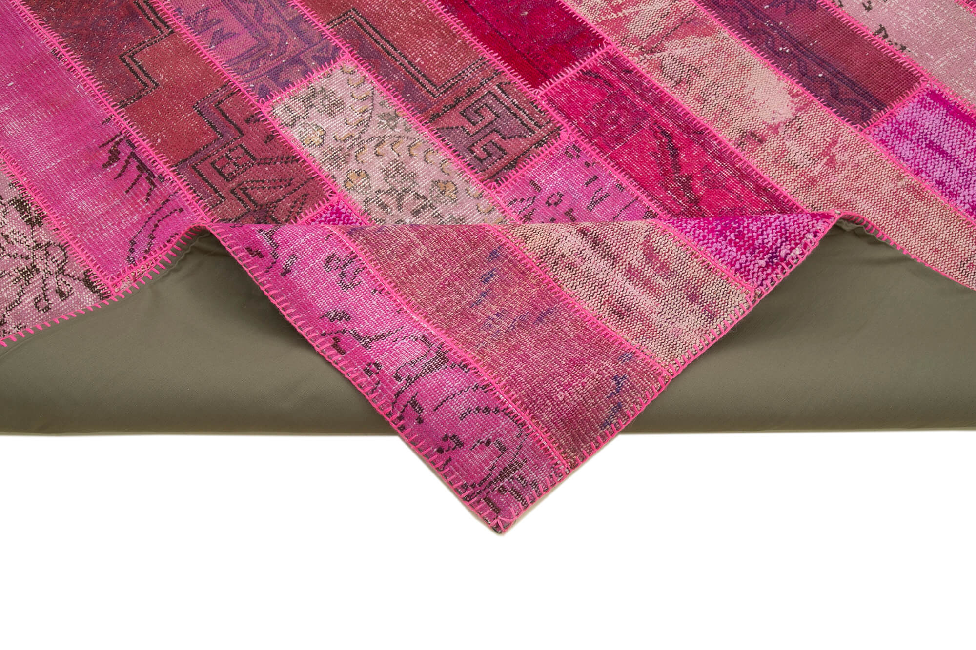 Handmade Patchwork Rug - Kirk Yama Pink Cotton Wool Area Rug 6'9''x10'0''