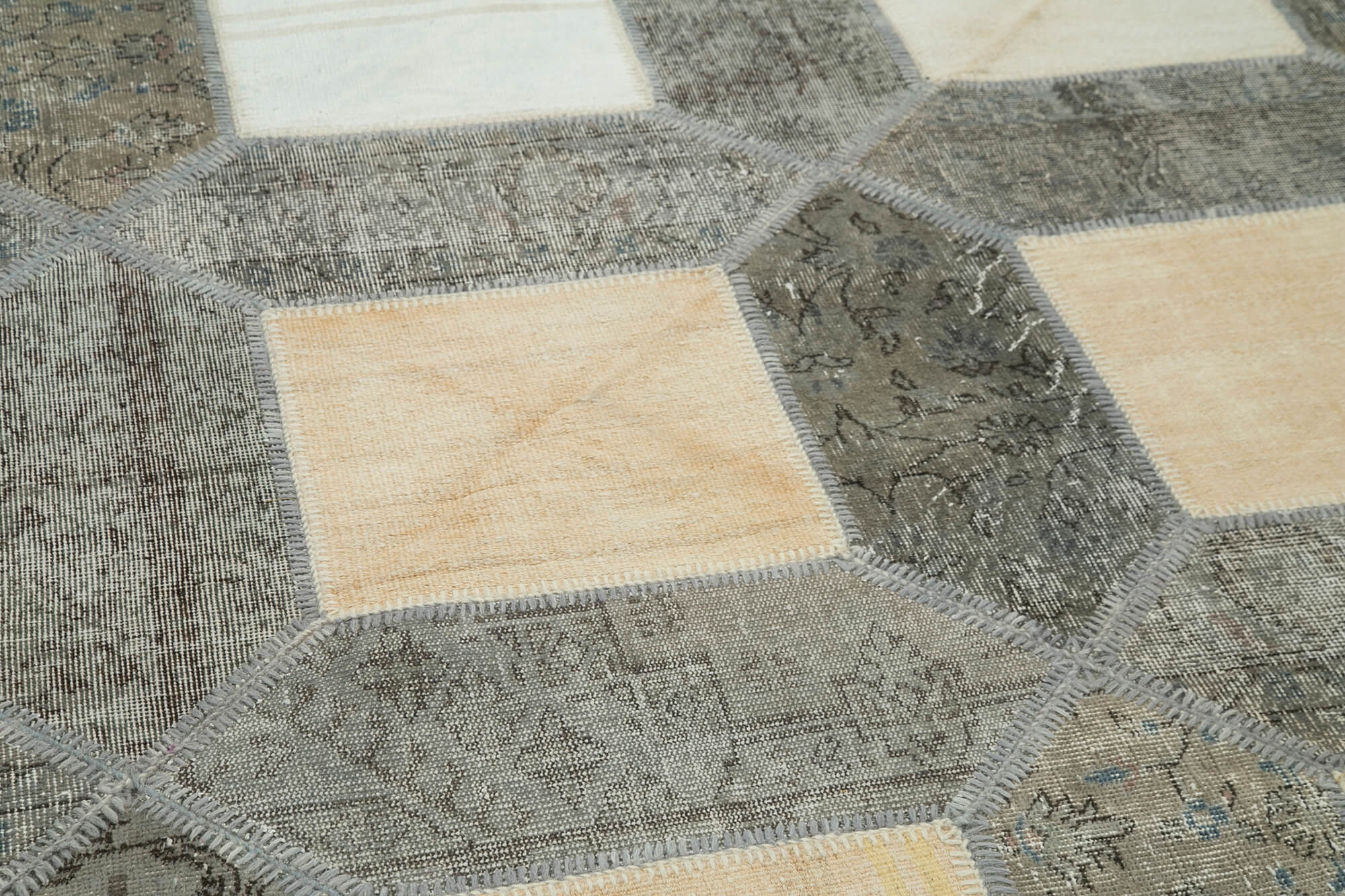 Handmade Patchwork Rug - Kirk Yama Grey Cotton Wool Area Rug 6'6" x 10'0"