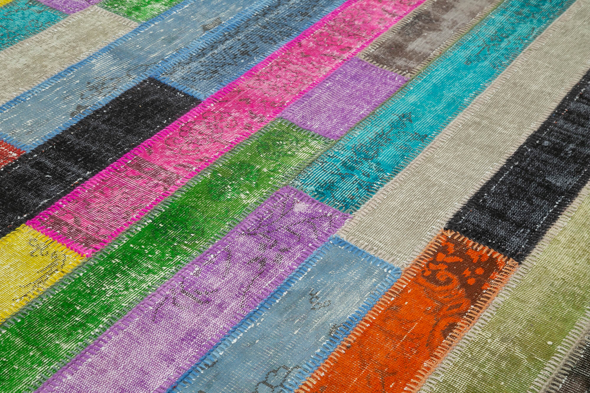 Handmade Patchwork Rug - Kirk Yama Grey Cotton Wool Area Rug 6'10" x 9'11"