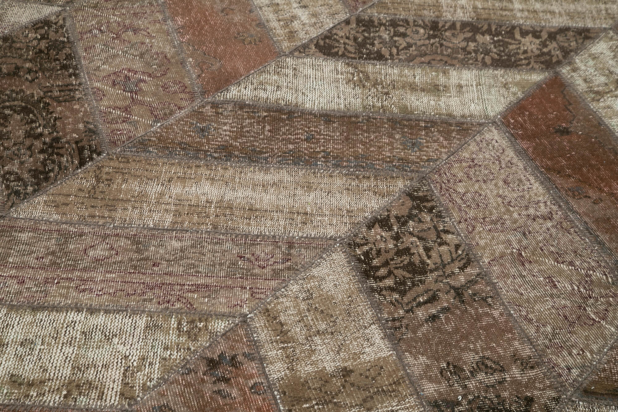Handmade Area Rug - Brown Patchwork Cotton Wool Rug 8'1"x10'2" | Artisan Crafted