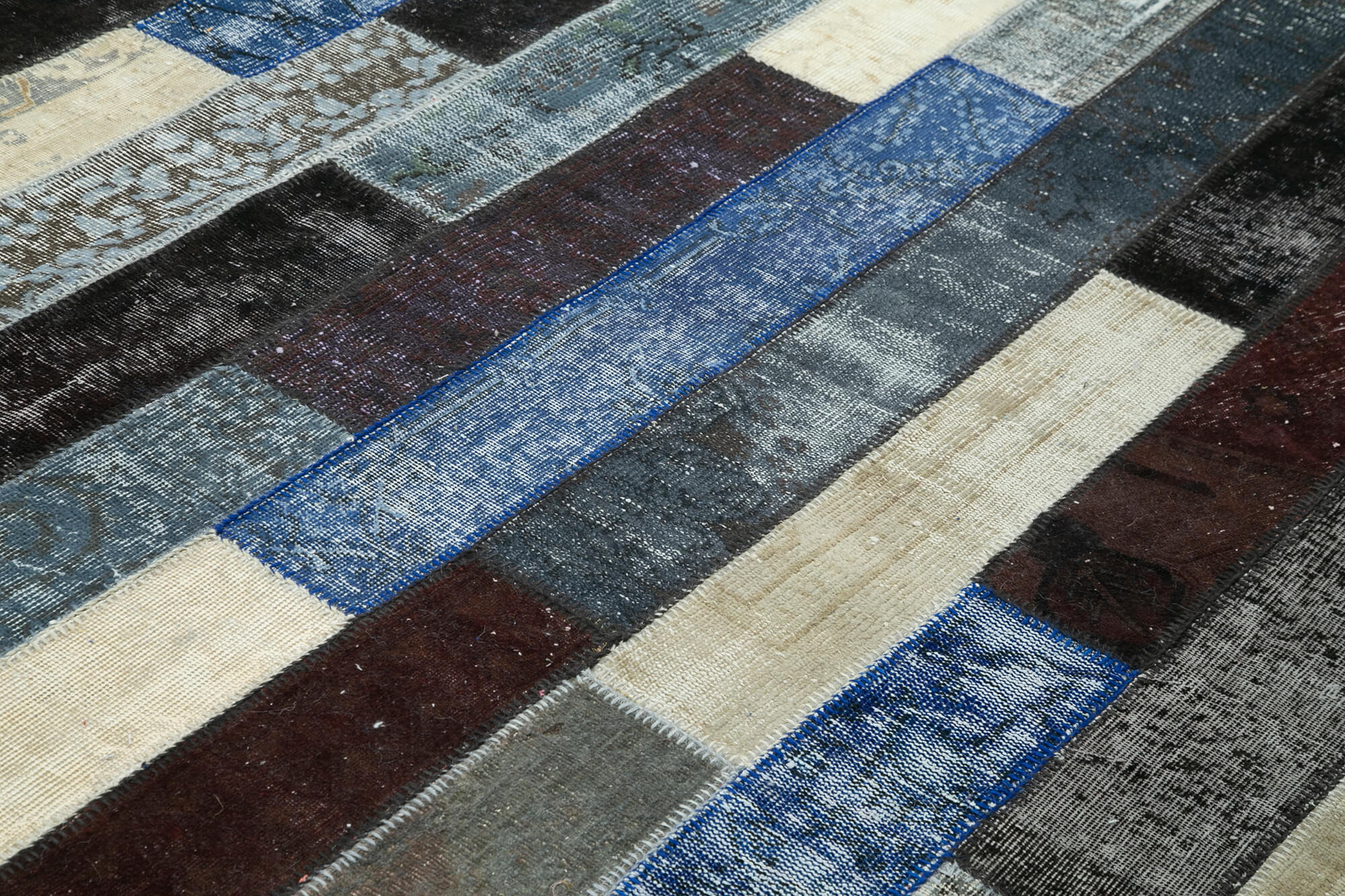 Handmade Area Rug – Black Patchwork Cotton Wool Vintage Hand Knotted Rug 8'2"x10'1"