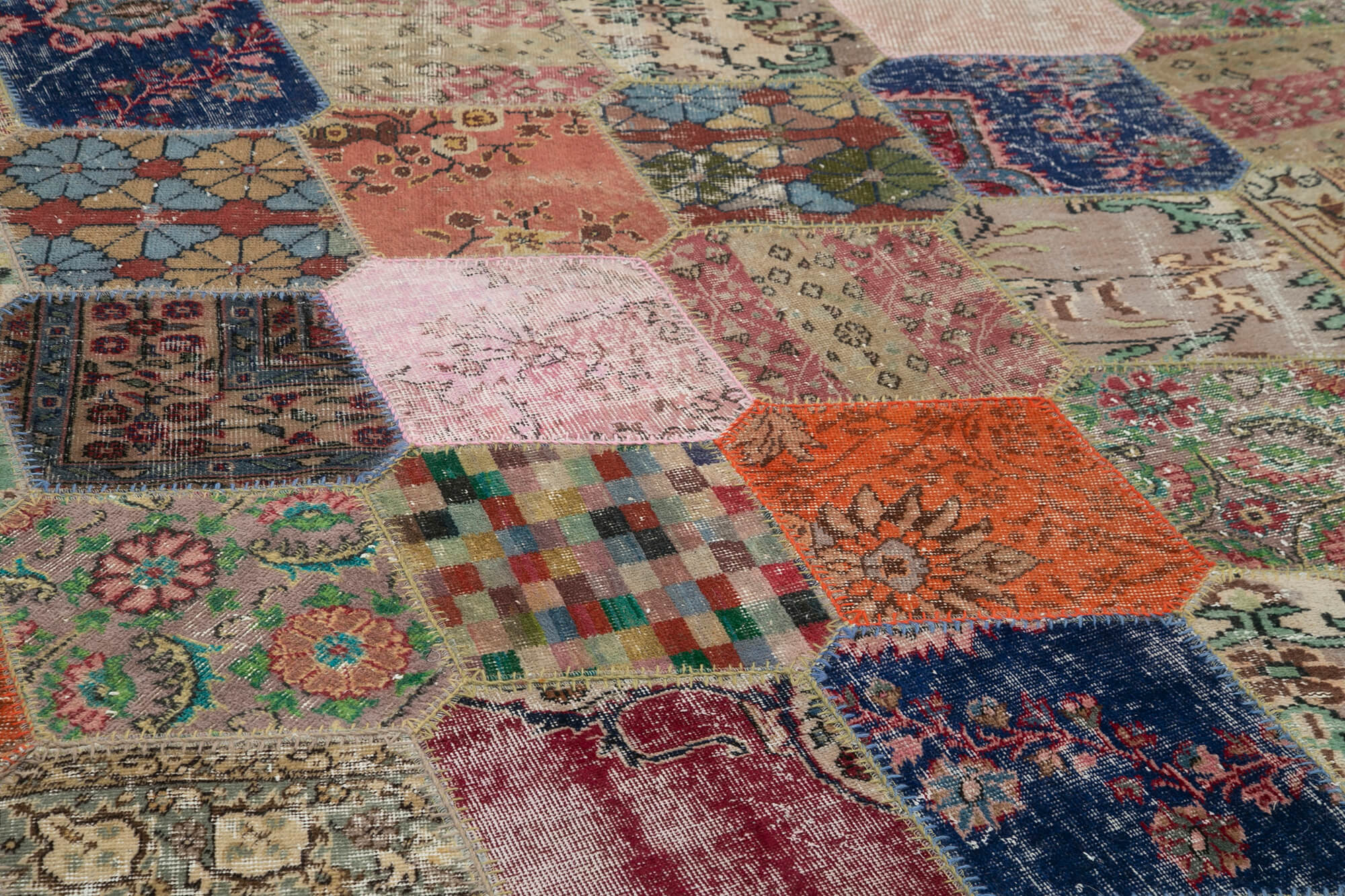 Handmade Patchwork Rug - Kirk Yama Grey Cotton Wool Carpet 7'5''x11'2'' Durable Wool Rug