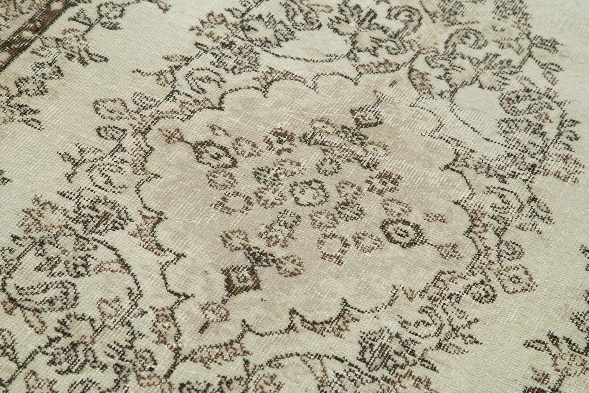 Handmade Area Rug – Overdyed Vintage Cotton Wool Carpet 3'10'' x 6'7'' Beige