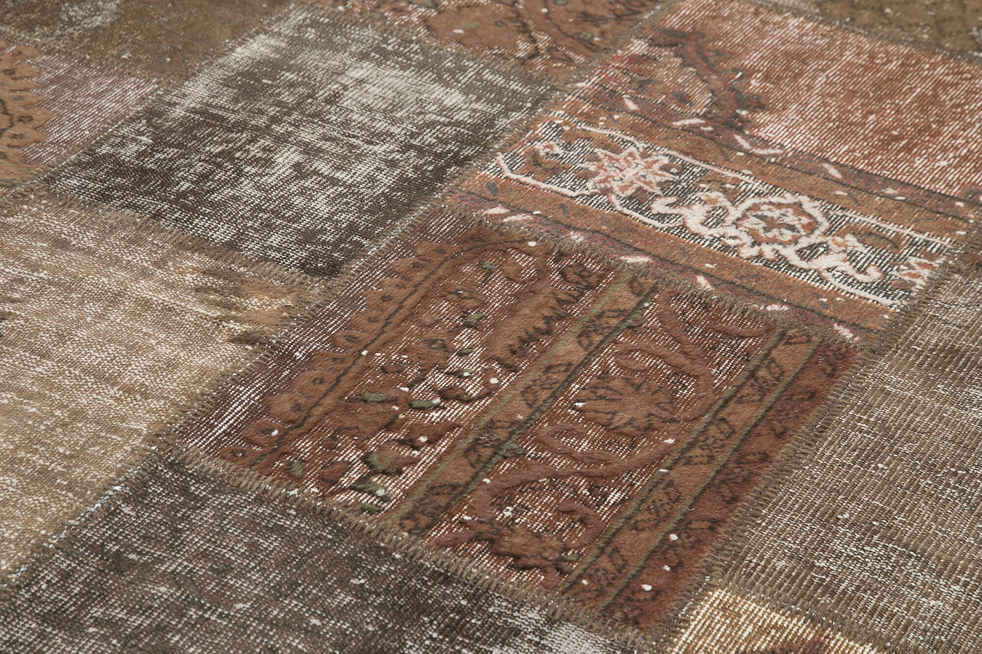 Handmade Patchwork Area Rug - Brown Patchwork Carpet, Soft Wool & Durable Cotton