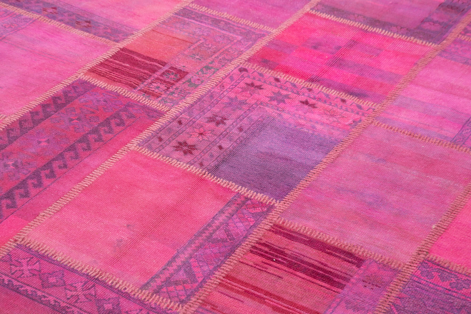 Handmade Patchwork Rug - Kirk Yama Pink Cotton Wool Vintage Area Rug 6'9''x10'