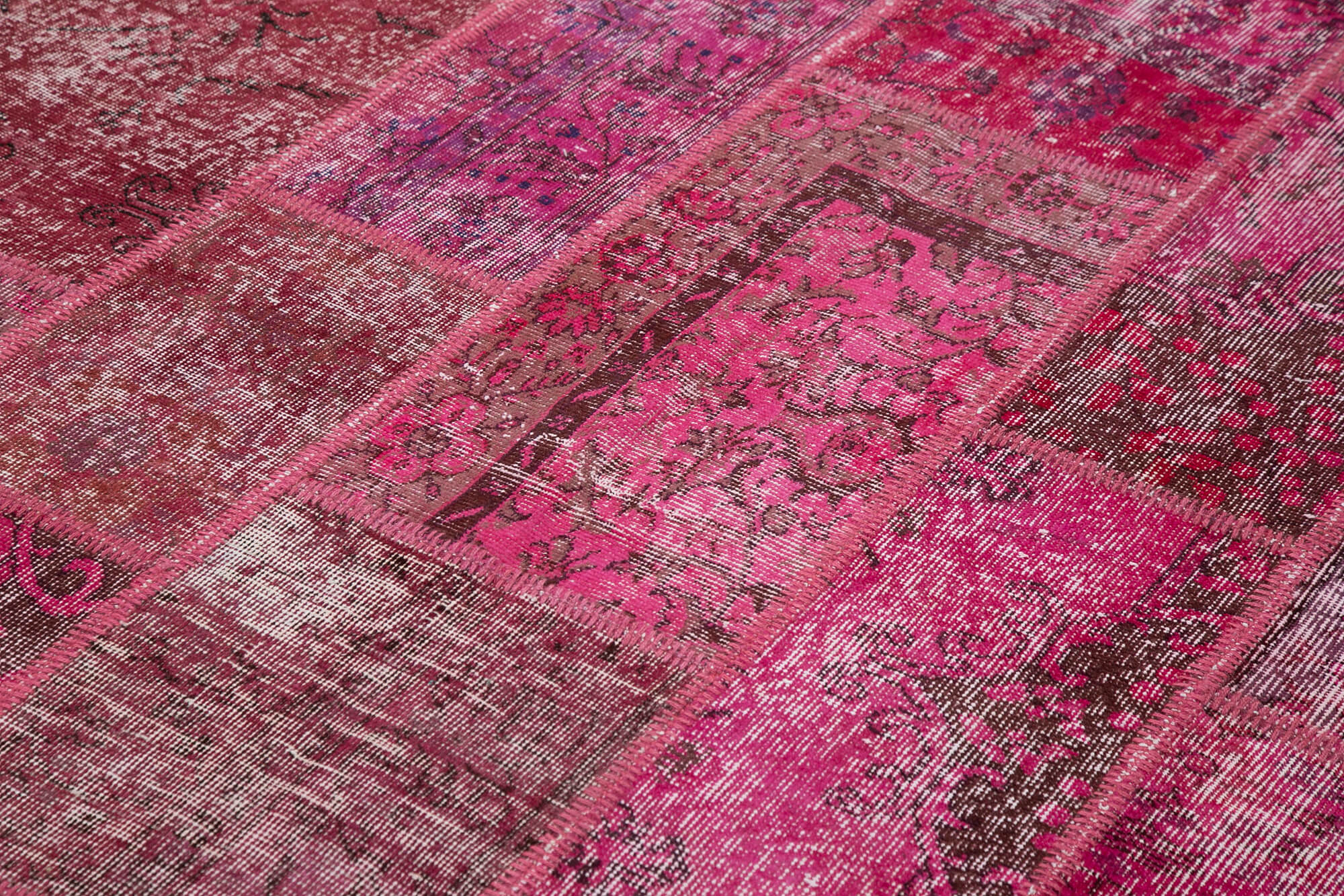 Handmade Patchwork Rug - Kirk Yama Pink Cotton Wool Area Rug 6'1" x 9'5"