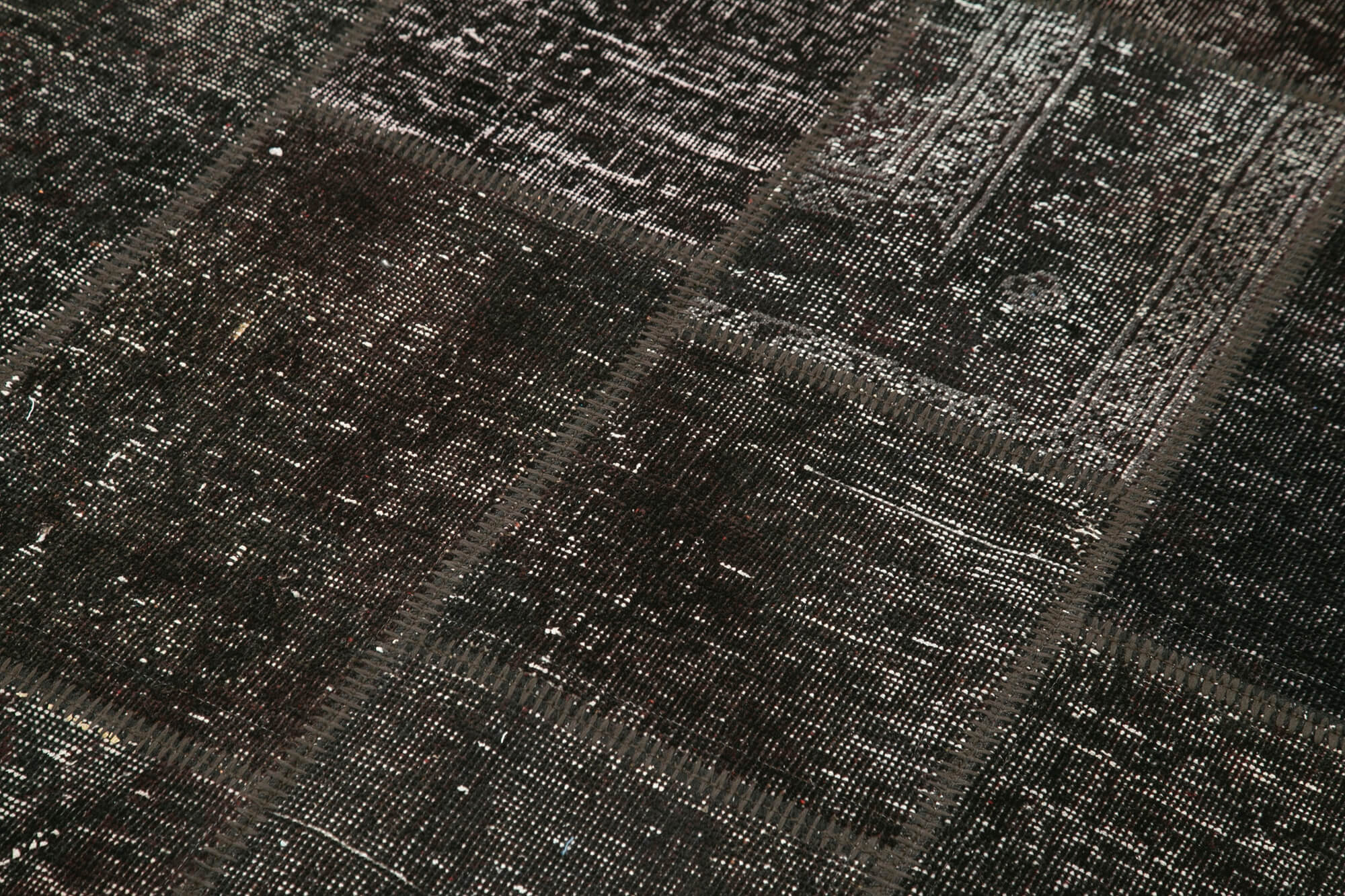Handmade Patchwork Rug - Black Cotton Wool Area Rug 4'6'' x 6'7'' | Artisan Crafted Carpet