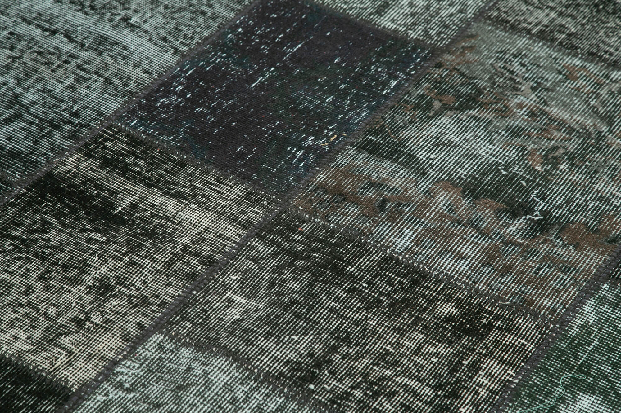 Handmade Area Rug – Black Patchwork Carpet 4'9"x6'8" Wool Cotton Vintage Style