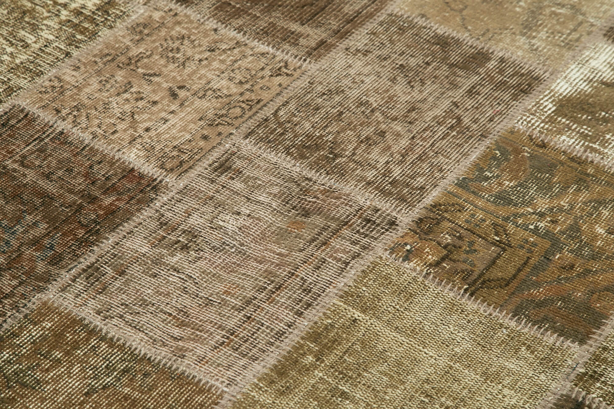 Handmade Wool Area Rug – Brown Patchwork Cotton Wool Rug 4'8'' x 6'9'' | Artisan Crafted