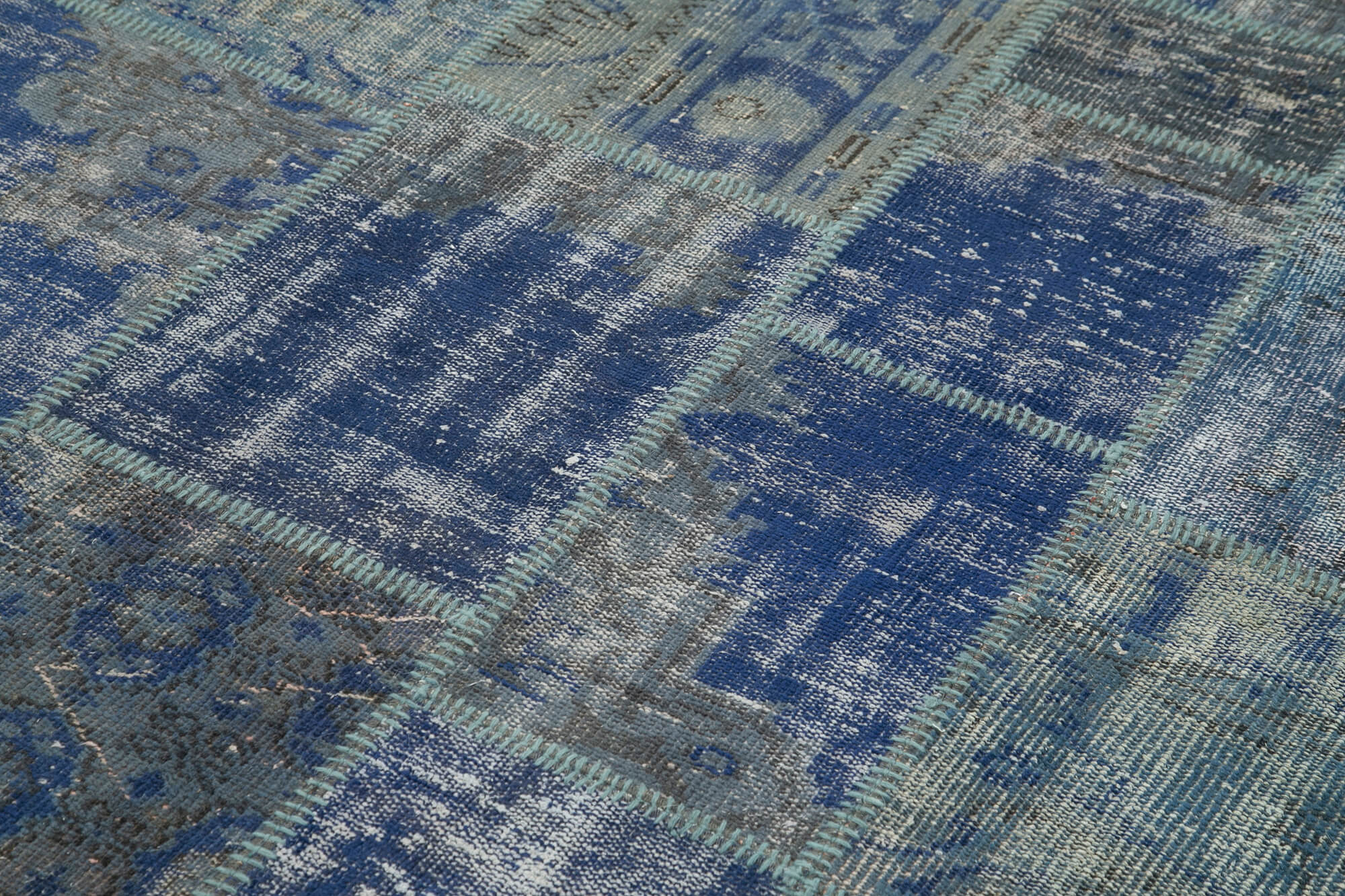 Handmade Patchwork Rug - Kirk Yama Blue Cotton Wool Area Rug 5'9''x8'2''