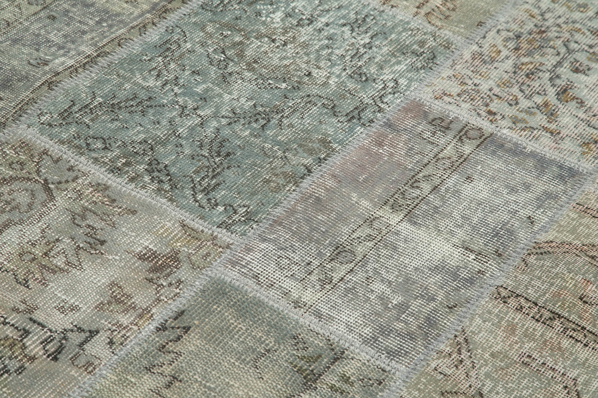 Handmade Patchwork Rug - Kirk Yama Grey Cotton Wool Area Rug 5'7''x7'10''