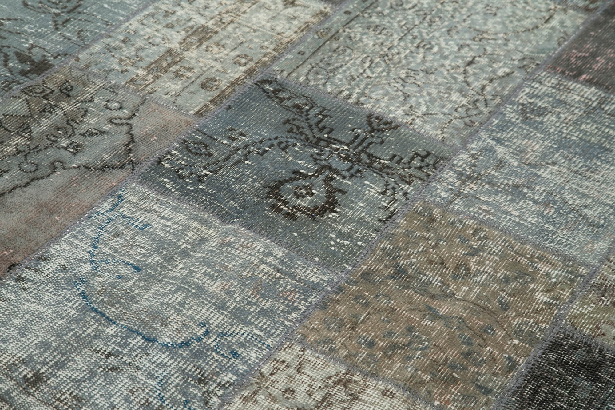 Kirk Yama Grey Patchwork Cotton Wool Handmade Area Rug 5'8'' x 8'0''