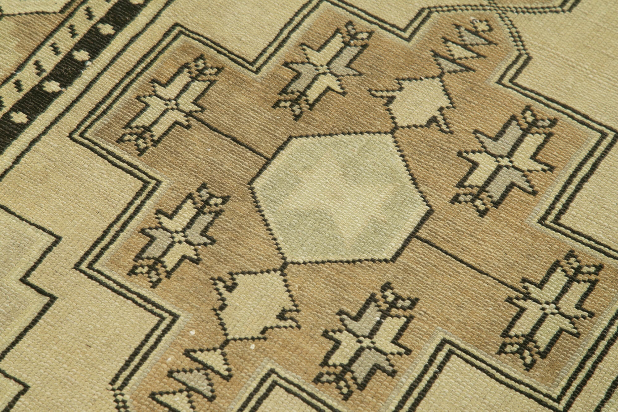 Handmade Wool Area Rug - Taspinar Beige Classic Wool Rug 3'9''x7'5'' Vintage Style