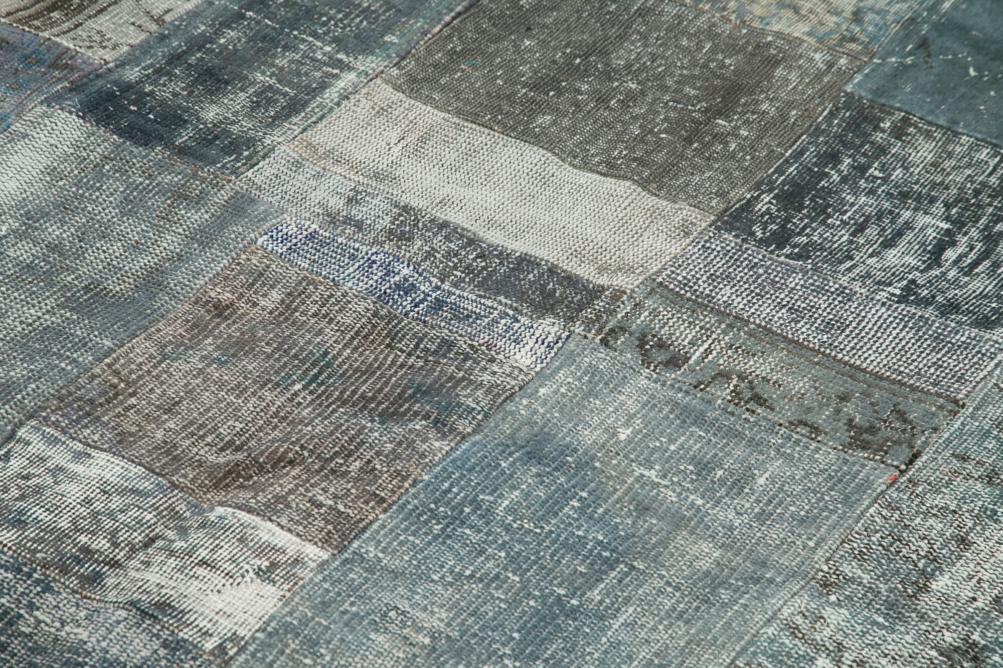 Handmade Patchwork Rug - Kirk Yama Grey Cotton Wool Area Rug 6'7''x9'10''