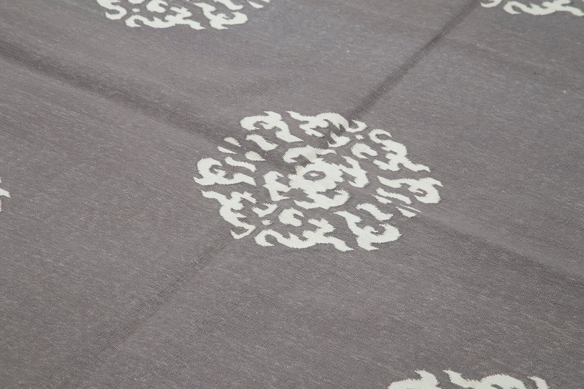 Handmade Wool Area Rug - Grey Geometric Design Cotton Wool Rug 6'1" x 8'9"