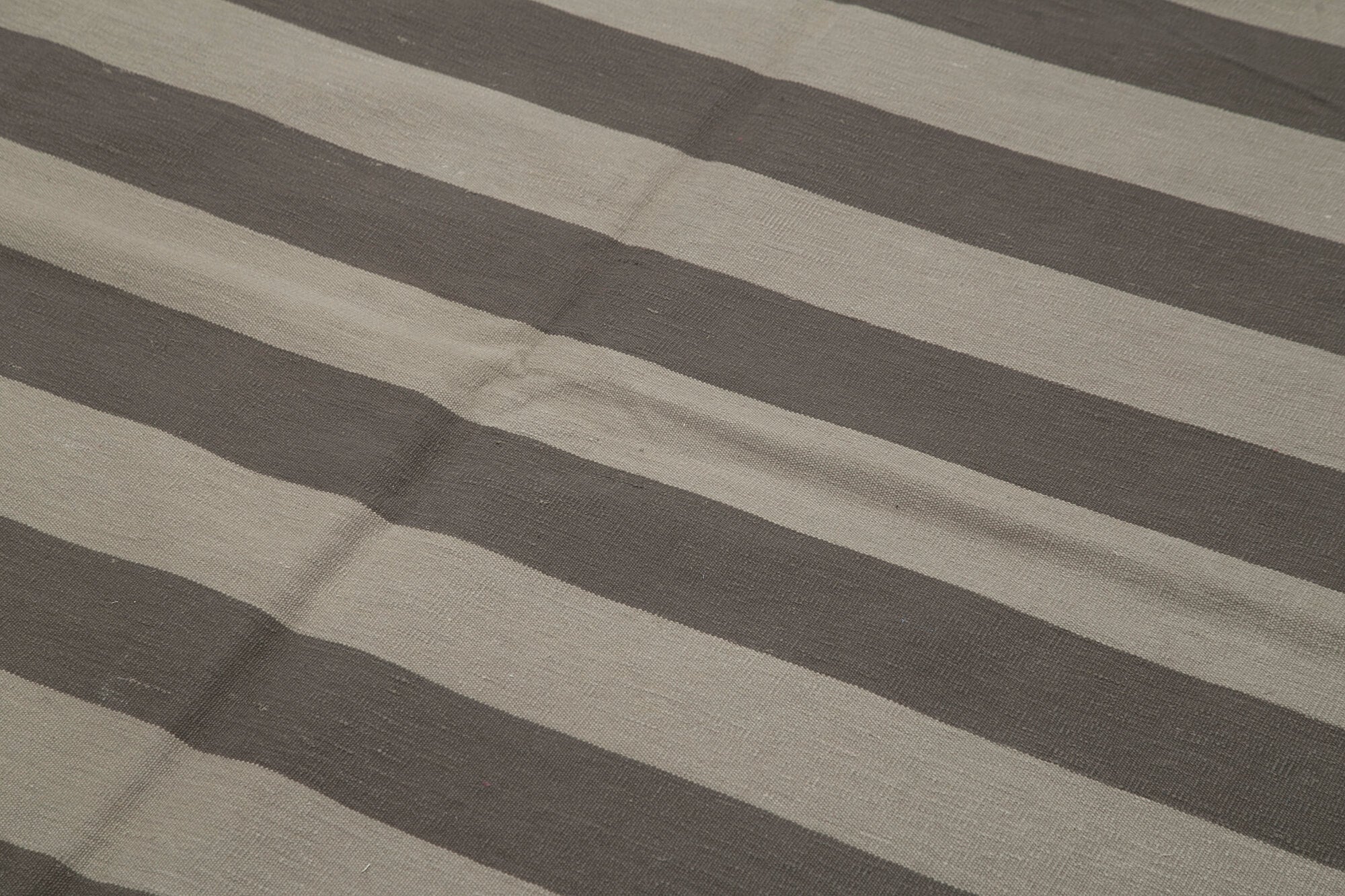 Handmade Area Rug - Brown Geometric Cotton Wool Rug 6'0'' x 9'1'' for Living Room