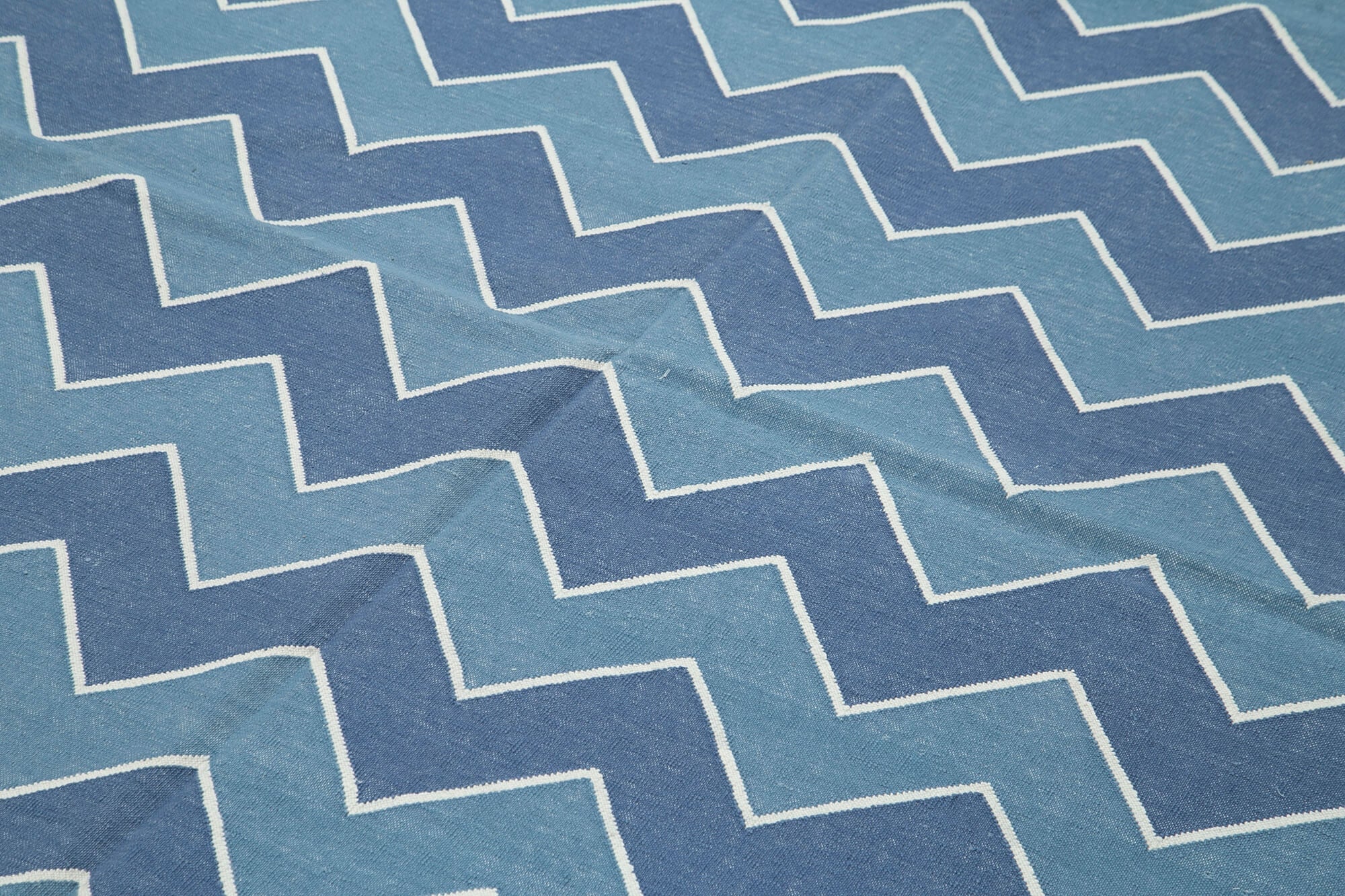 Handmade Area Rug – Blue Geometric Cotton Wool Rug 6'2'' x 8'10'' for Living Room