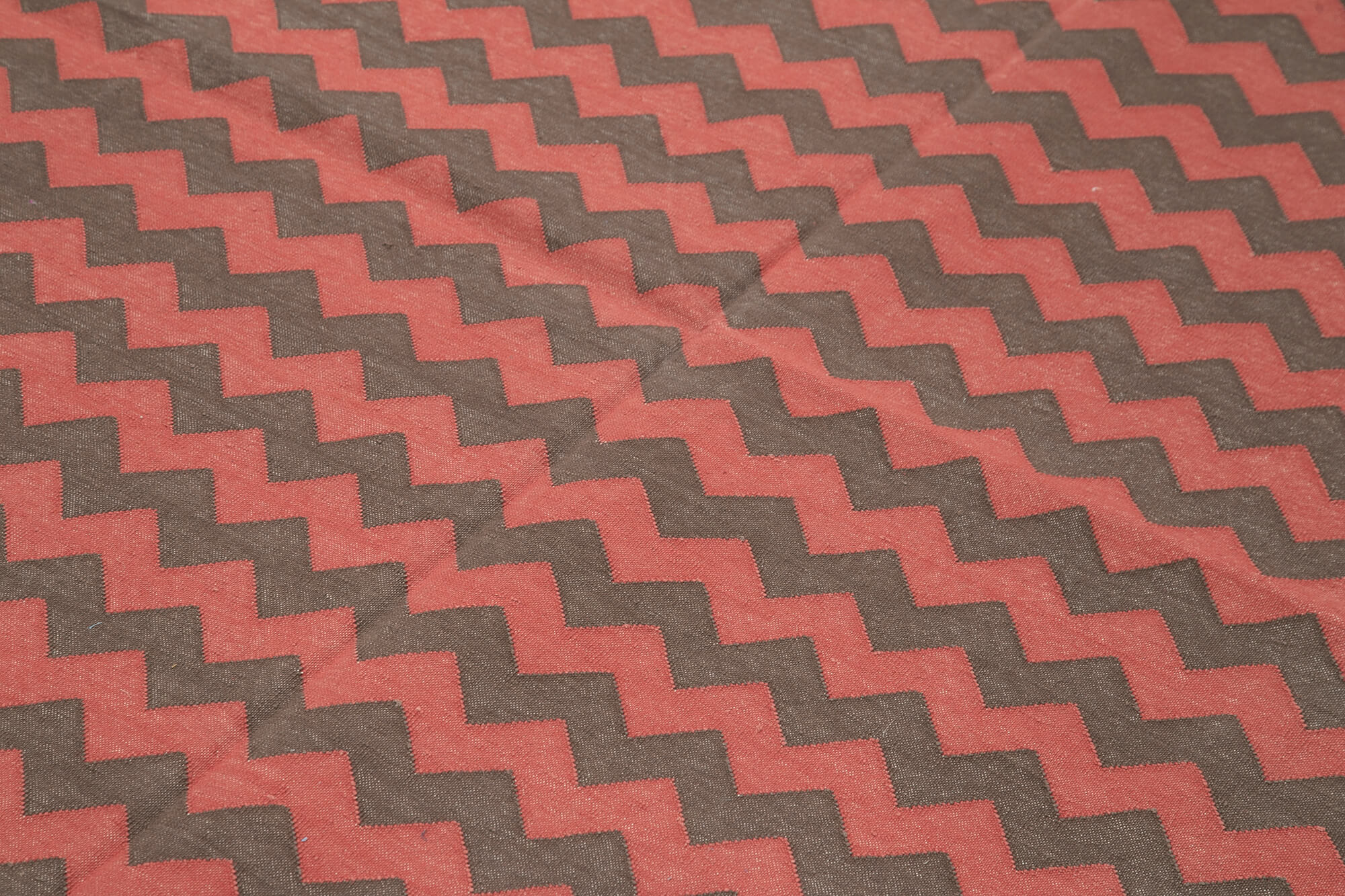 Handmade Wool Area Rug – Brown Geometric Cotton Wool Rug 6'x9' Classic Artisan Crafted