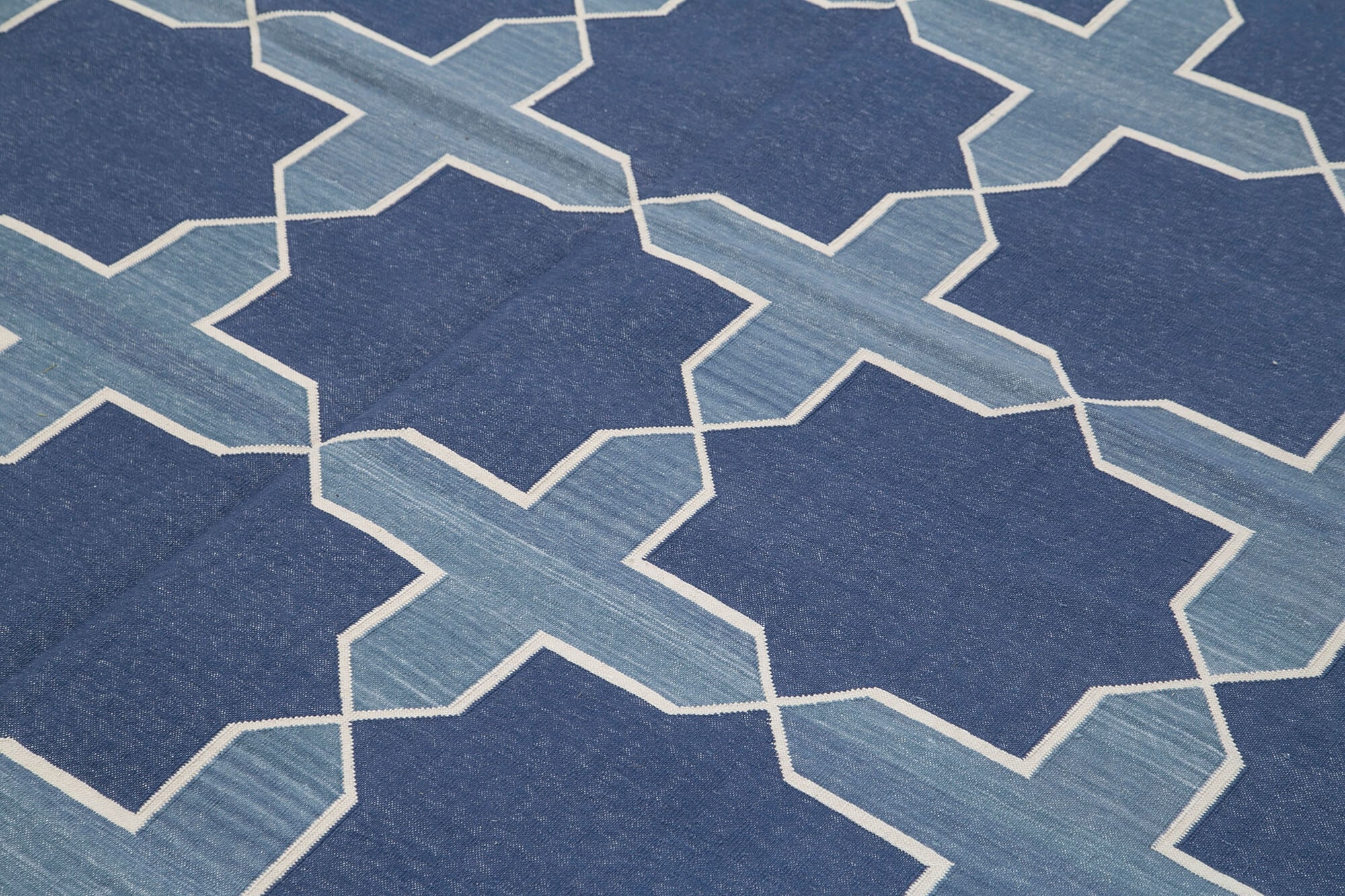 Handmade Area Rug – Blue Geometric Cotton Wool Durable Floor Covering 8'2''x9'10''