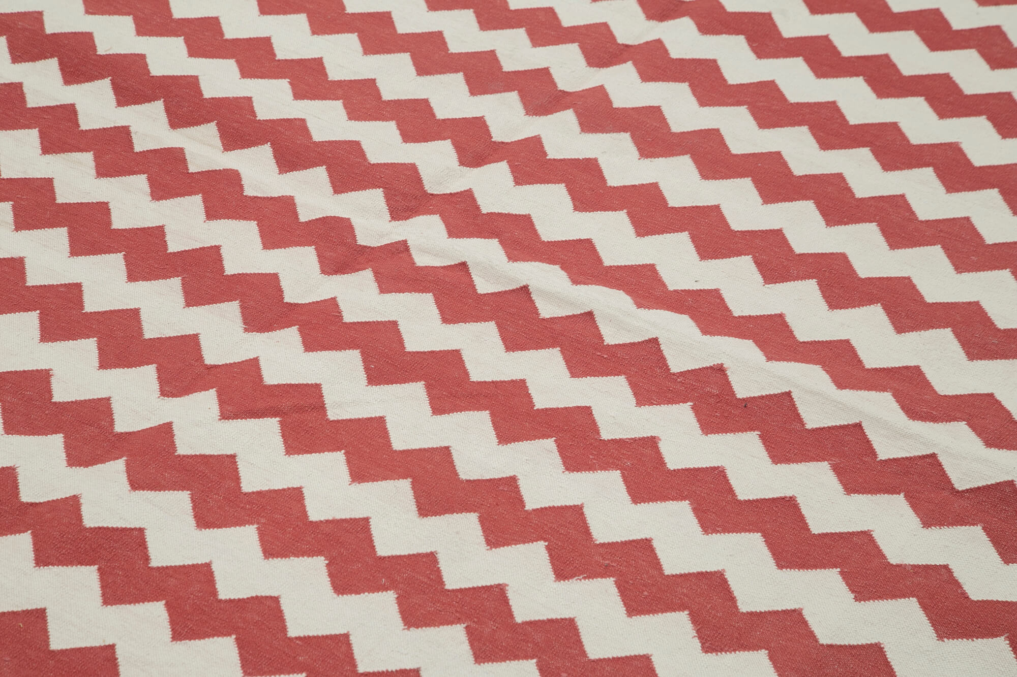 Handmade Area Rug - Red Geometric Cotton Wool Carpet 7'11'' x 9'8'' for Living Room