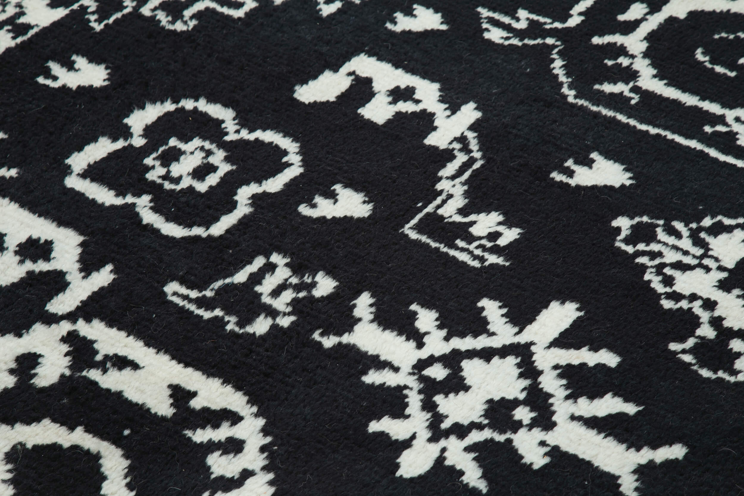 Handmade Wool Cotton Rug – Black Geometric Pattern – Hand Woven Vintage Area Rug 7'6''x10'3''