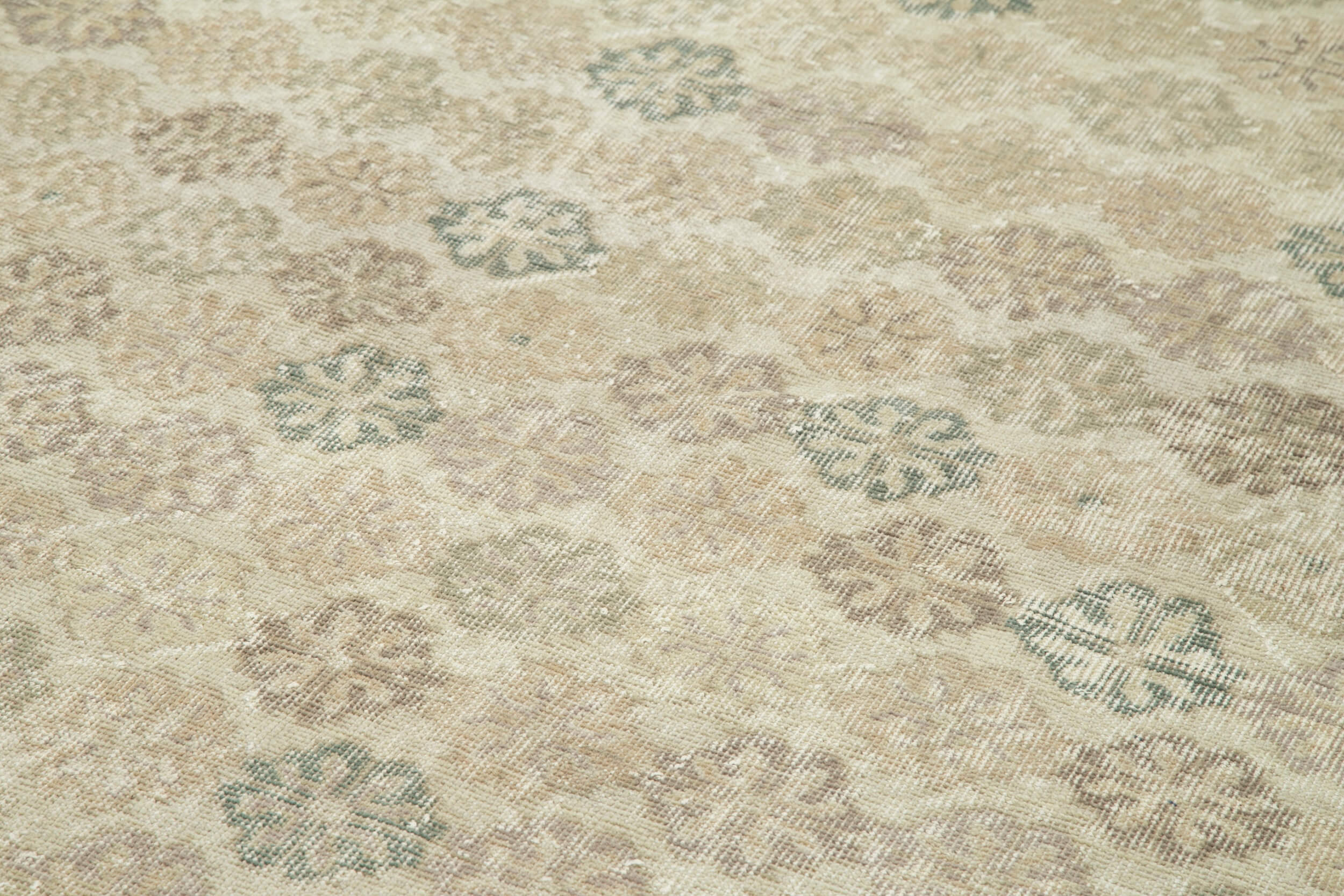 Handmade Area Rug – Checkered Kilim Carpet | Soft Textured Cotton Wool Rug 5'6''x9'4''