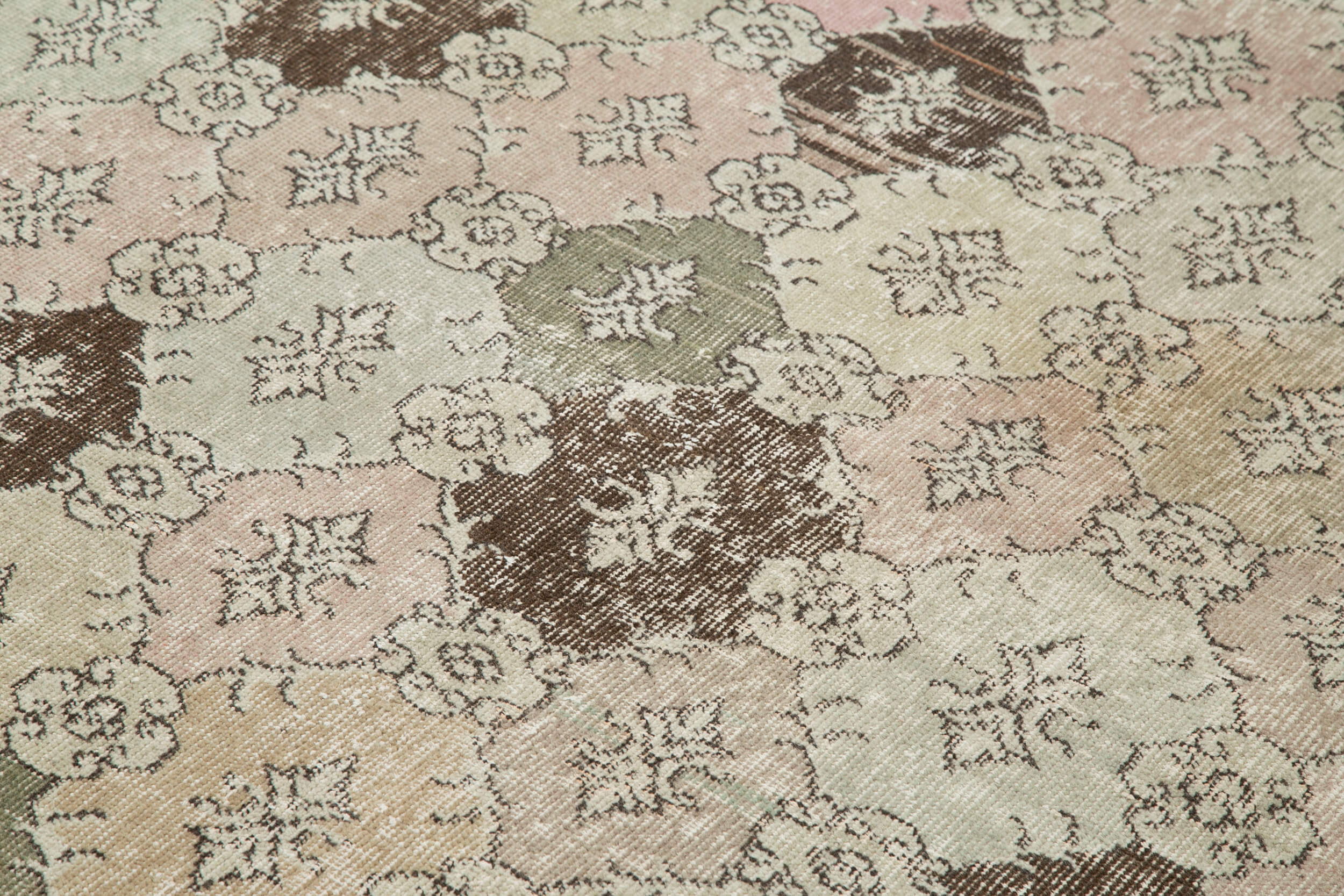Handmade Cotton Wool Rug – Checkered White Kilim, Soft Wool Carpet 5'5''x9'1''