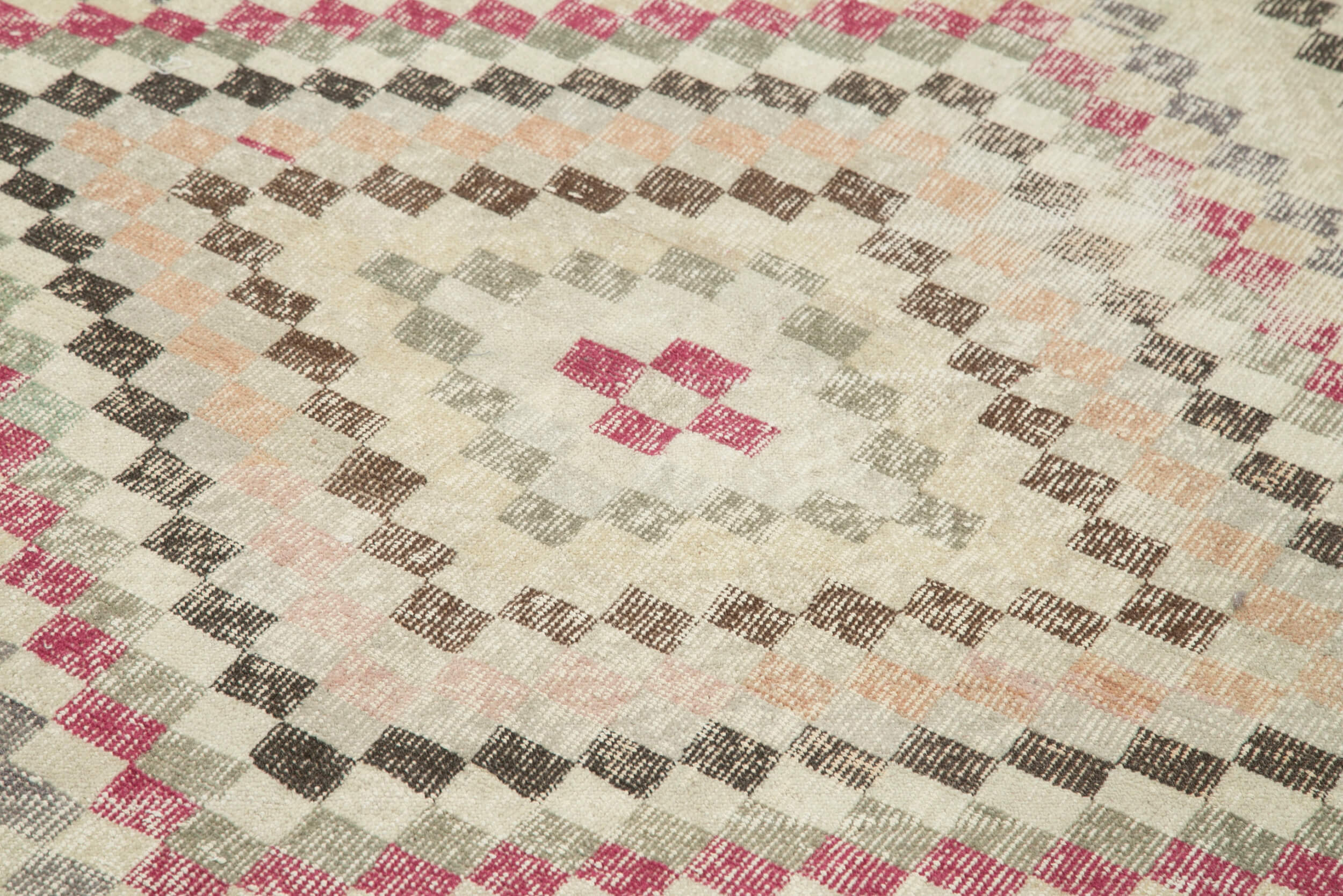 Handmade Wool Area Rug - Beige Checkered Kilim Cotton Wool Carpet 5'5''x9'8''