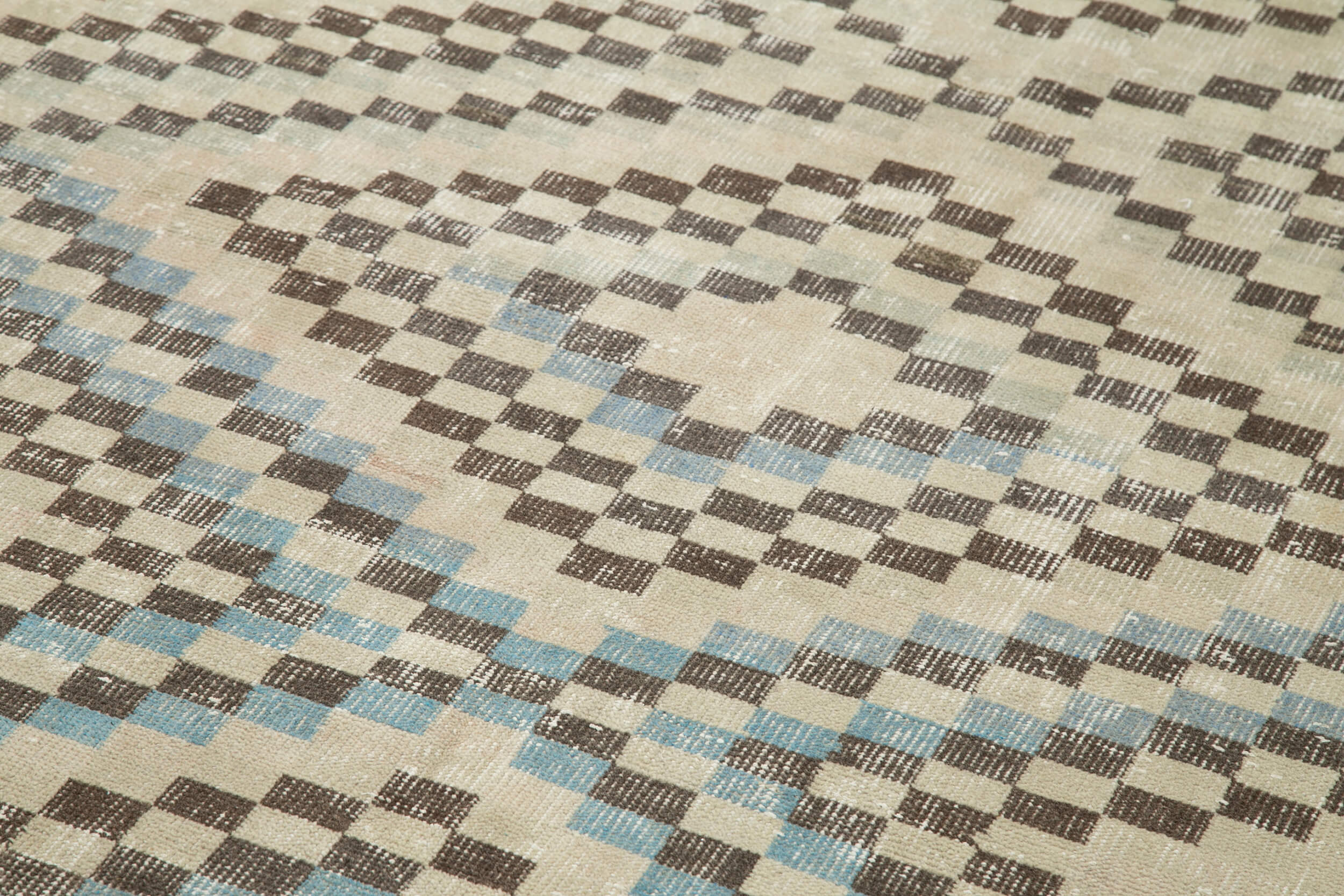 Handmade Area Rug – Checkered Runner Rug Cotton Wool 4'8''x11'5'' Beige Geometric Design