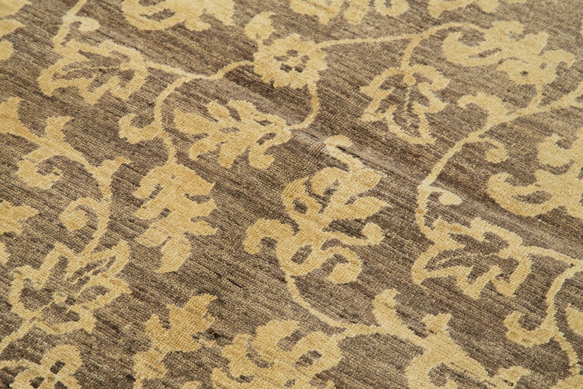 Handmade Wool Area Rug - Classic Brown Cotton Wool Rug 4'x5'11'' for Living Room