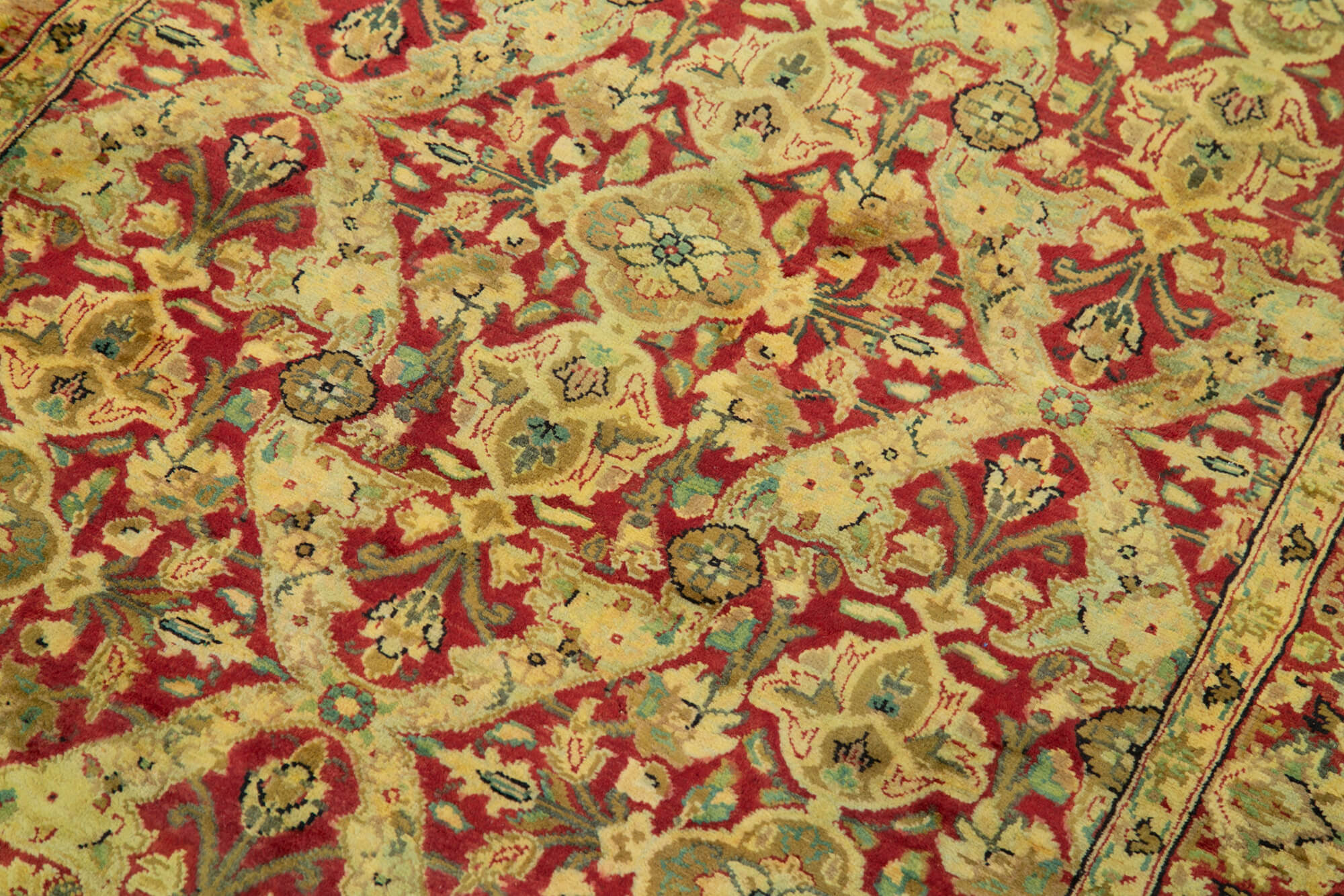 Handmade Wool Area Rug - Tebriz Classic Red Turkish Area Rug 2'11''x5'1''