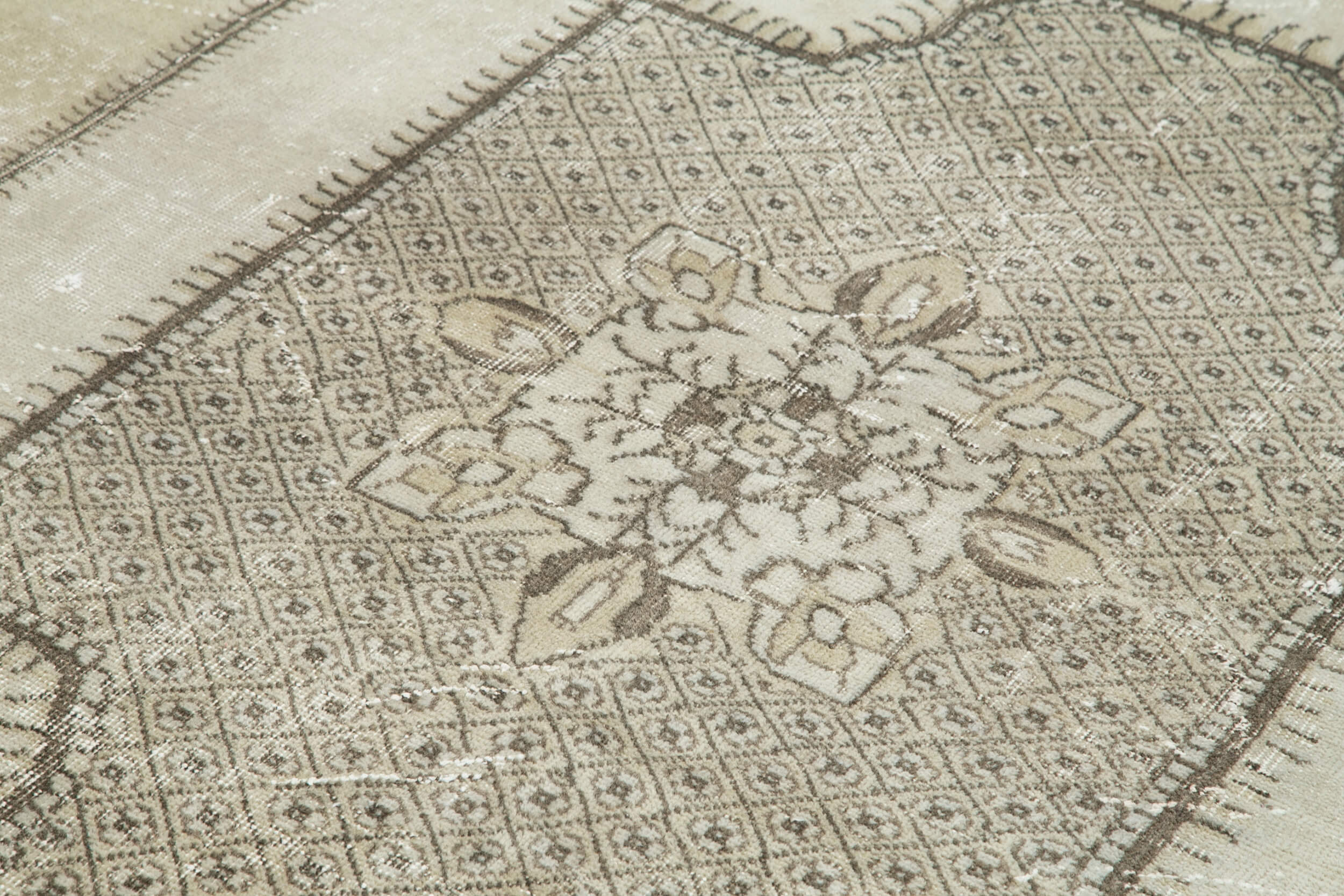 Vintage Handmade Area Rug – Beige Cotton Wool Carpet | Hand Woven Turkish Rug 6'9''x10'7''
