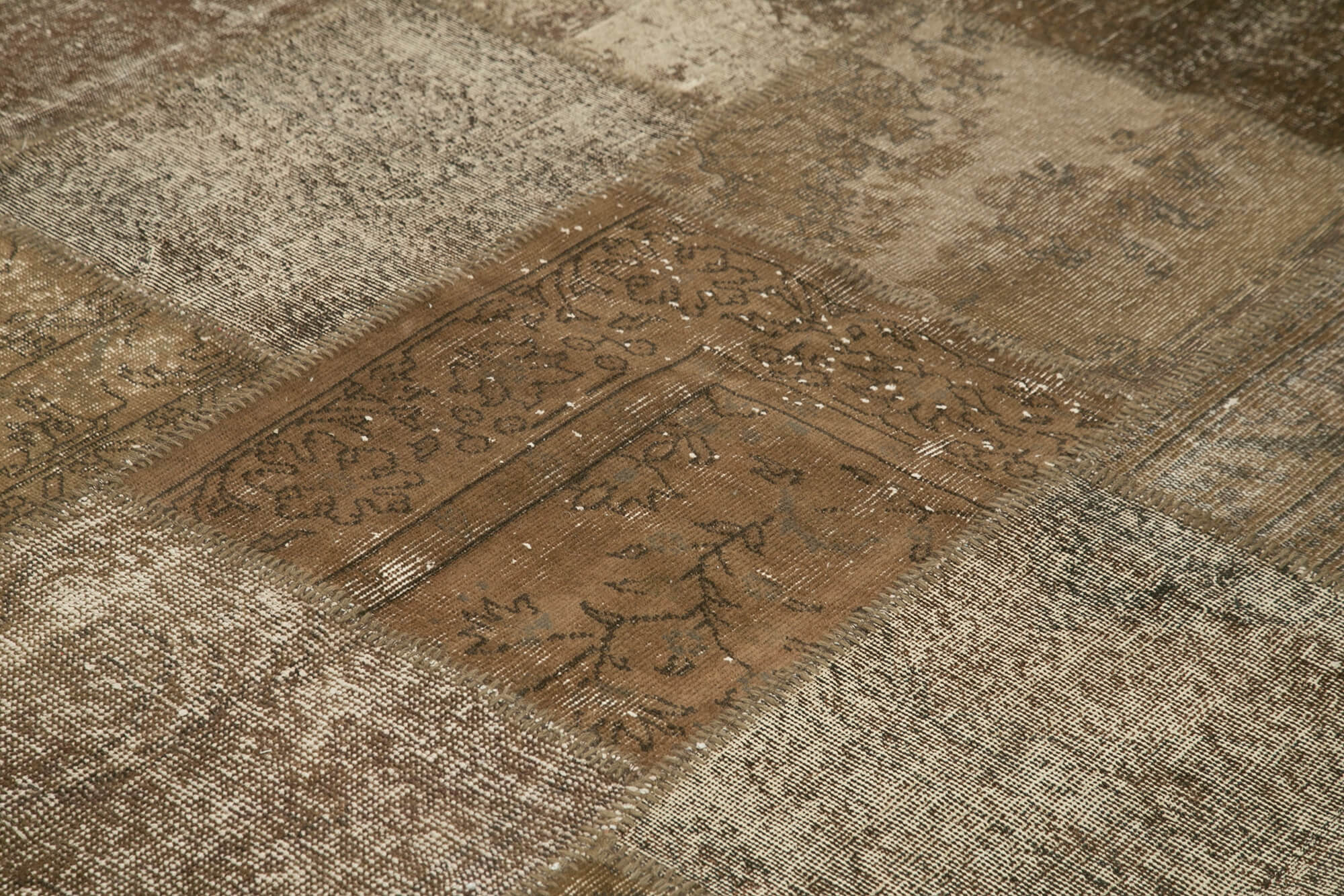 Handmade Area Rug - Kirk Yama Brown Patchwork Cotton Wool 7'10''x10'0''