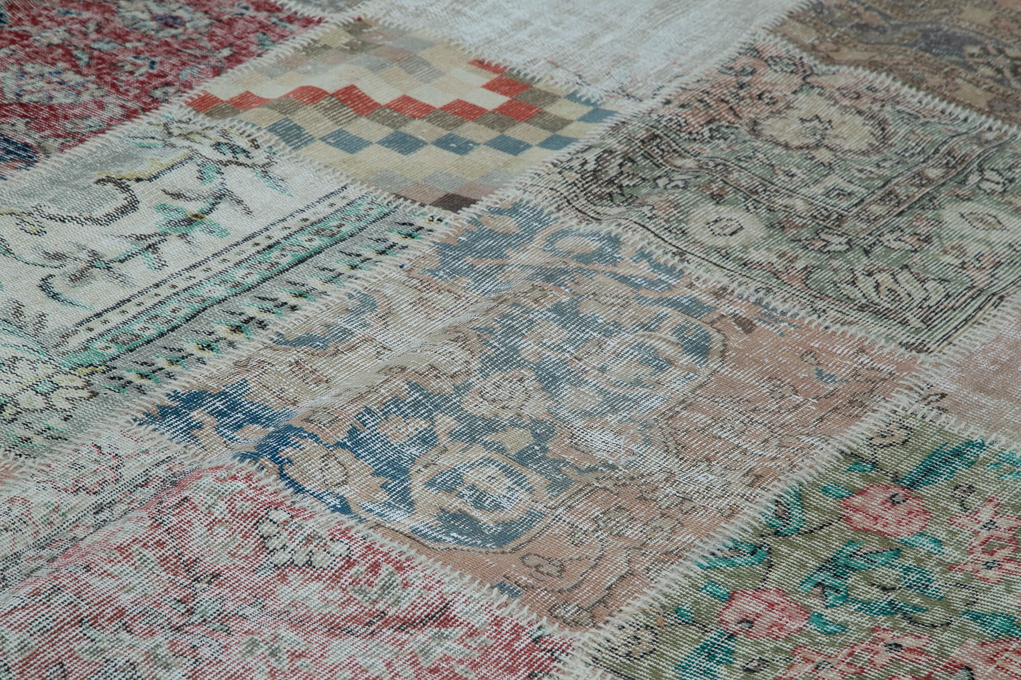 Handmade Area Rug – Blue Patchwork Cotton Wool Carpet 9'11'' x 13'3'' by Agacan