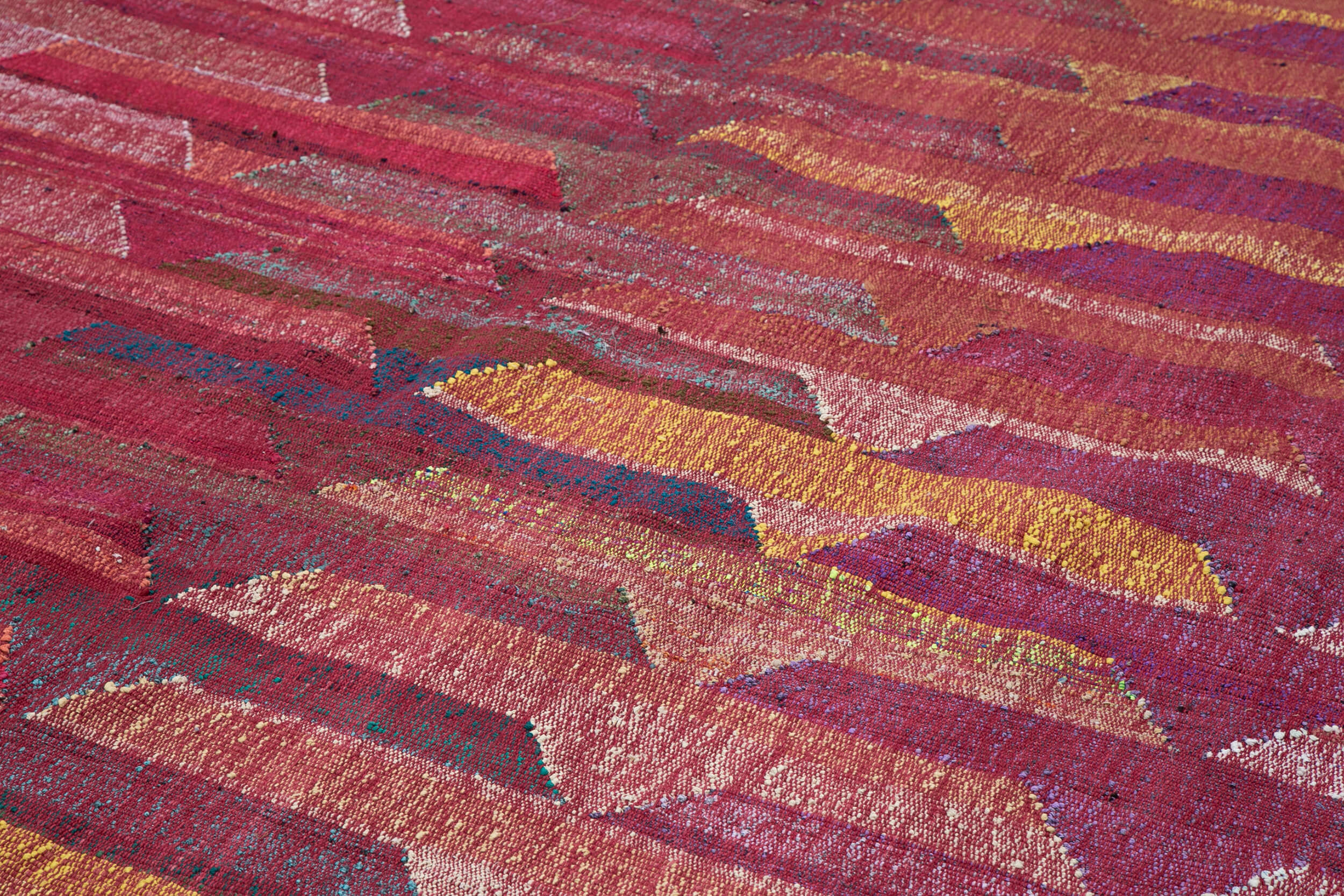 Scrap Pink Geometric Cotton Wool Handmade Area Rug 13'1'' x 16'5''