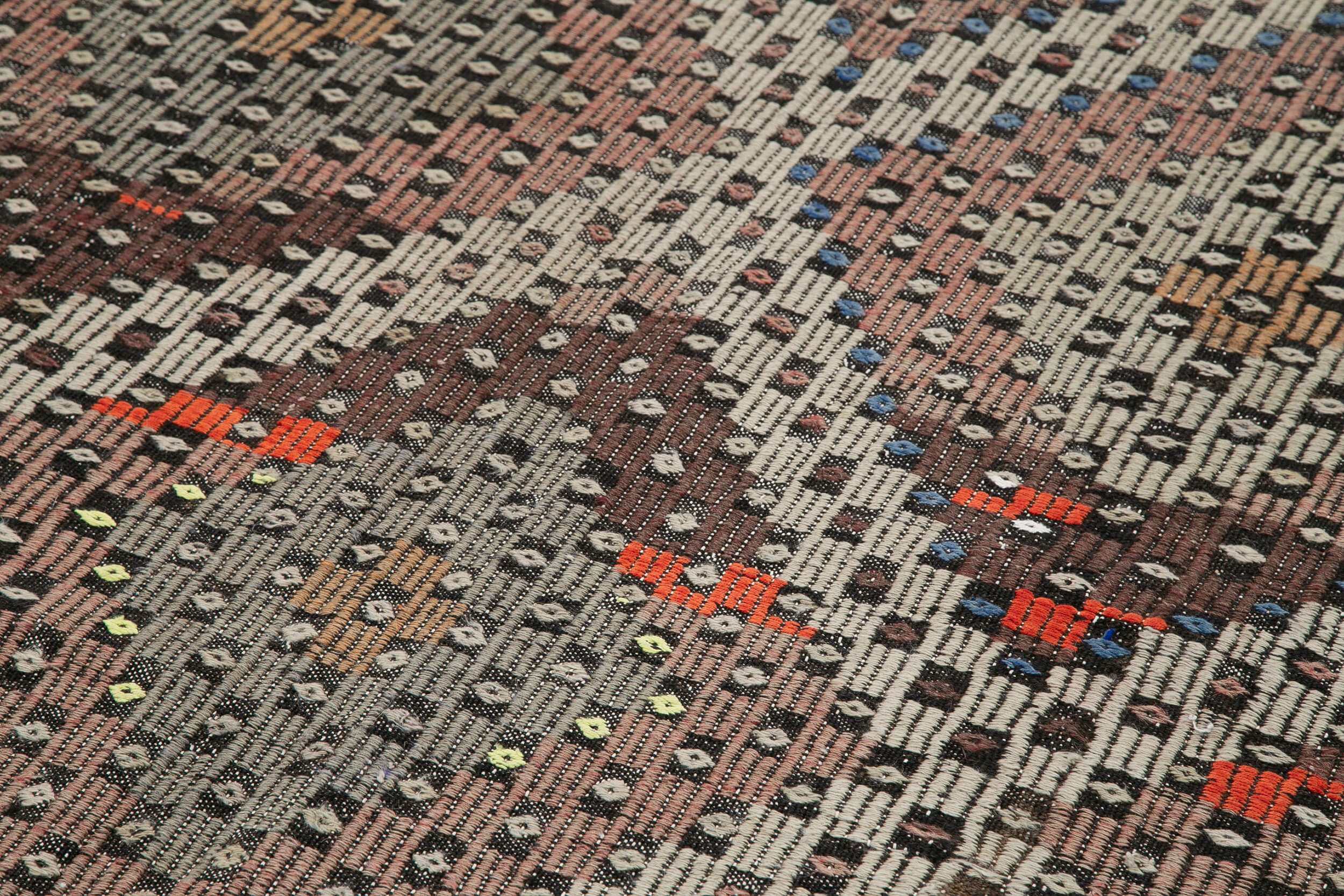 Handmade Kilim Rug - Beige Wool Carpet | Geometric Area Rug with Soft Goat Hair Texture 5'10" x 12'8"